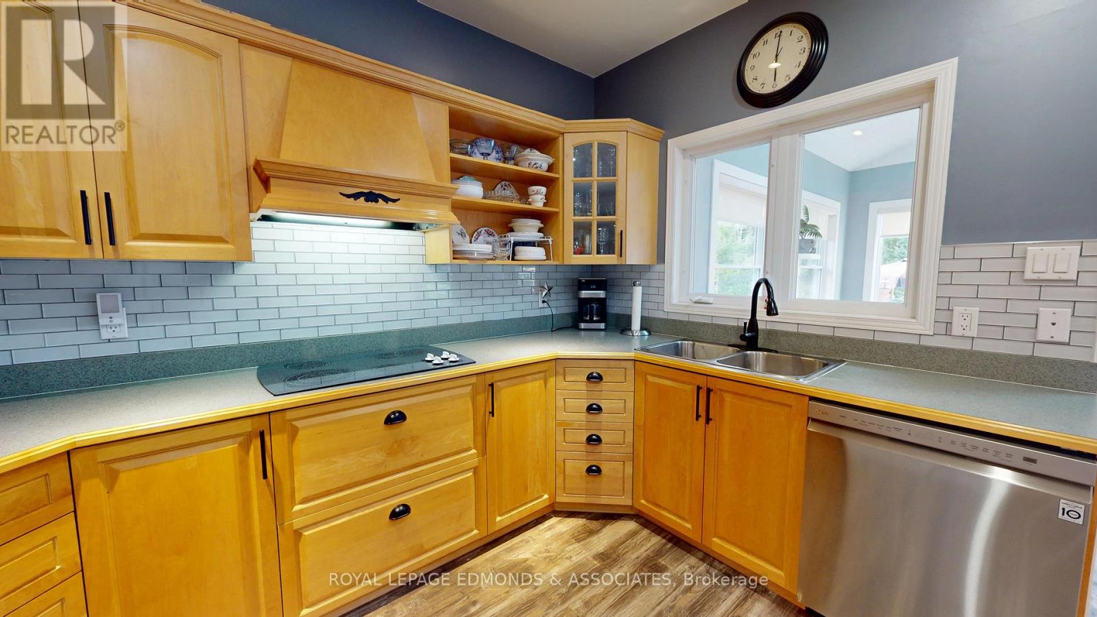 4 Jamie Crescent, Petawawa, Ontario  K8H 3N2 - Photo 16 - X12355180