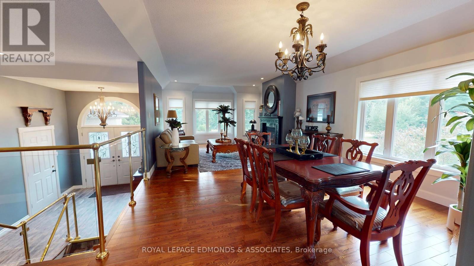 4 Jamie Crescent, Petawawa, Ontario  K8H 3N2 - Photo 7 - X12355180