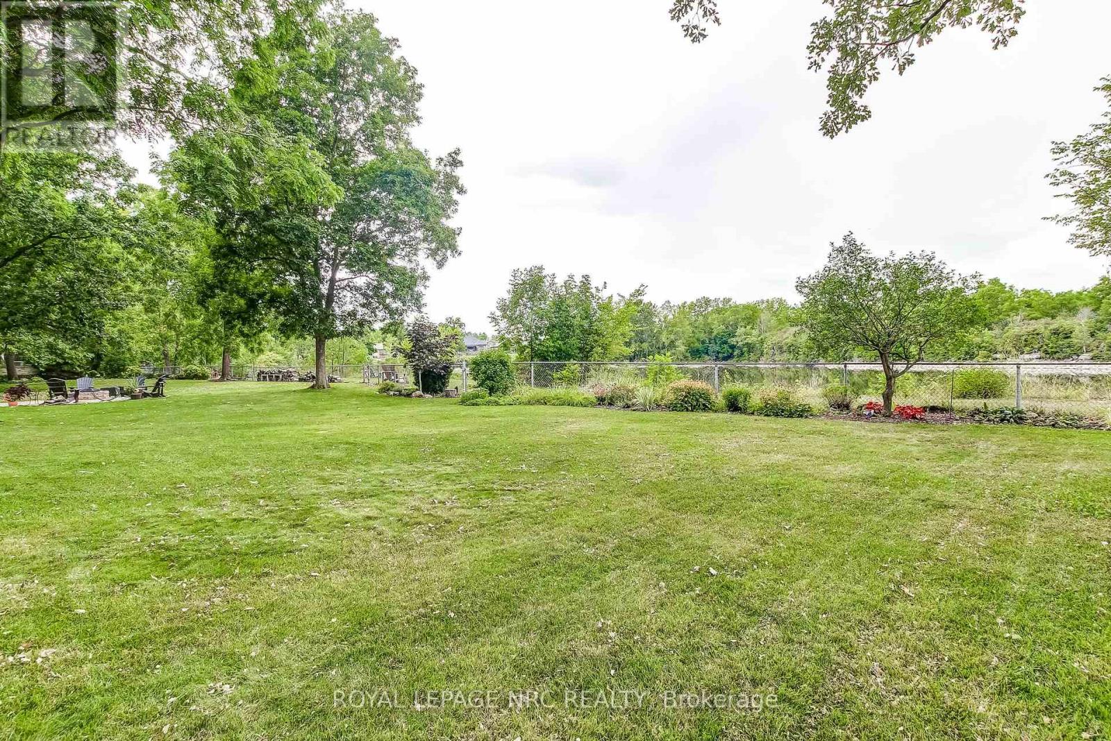 645 Clarence Street, Port Colborne (Sugarloaf), Ontario  L3K 6B8 - Photo 38 - X12355194