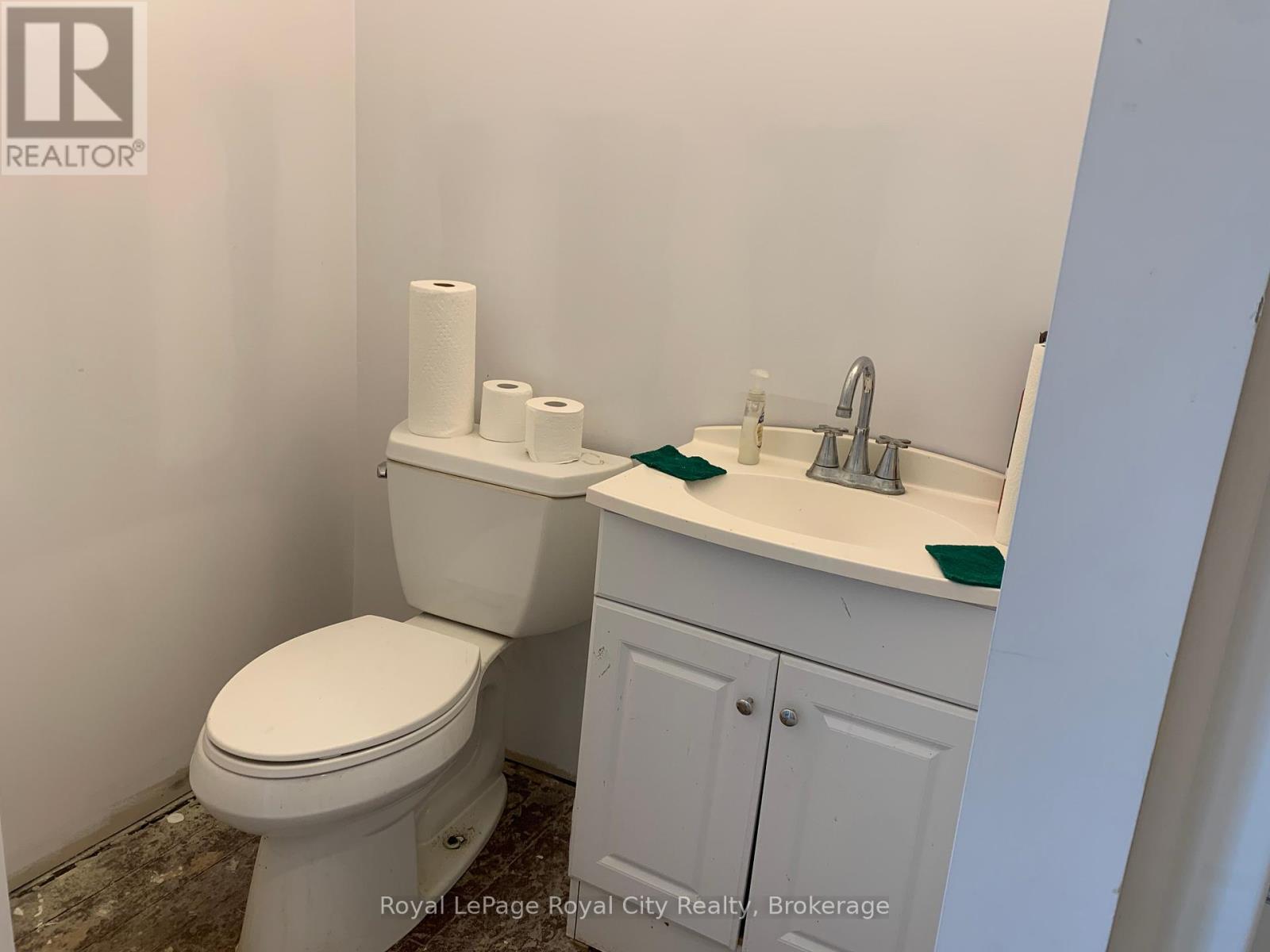 180 Waterloo Avenue, Guelph, Ontario  N1H 3J3 - Photo 9 - X12355135