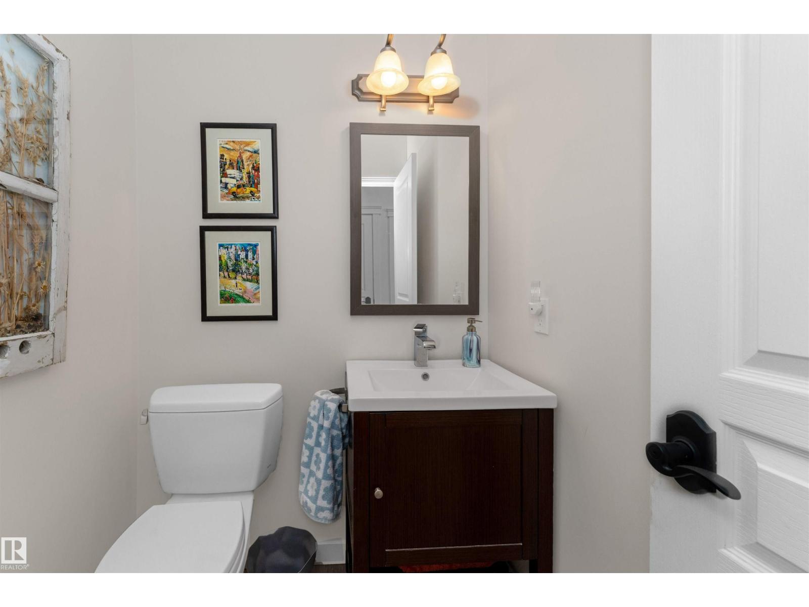 Property at 9123 210 ST NW image 2