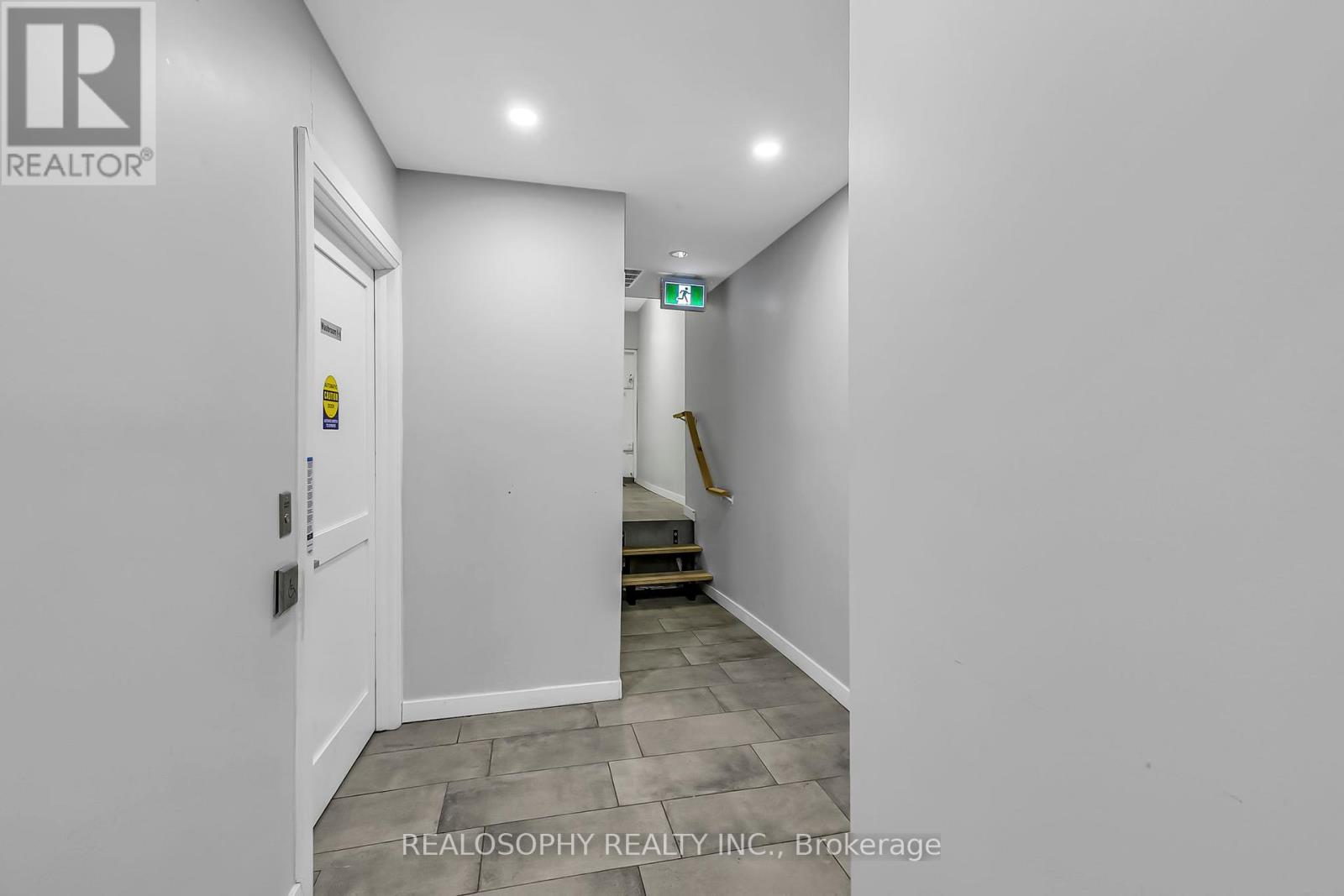 518 Queen Street W, Toronto (Kensington-Chinatown), Ontario  M5V 2B3 - Photo 11 - C12355070