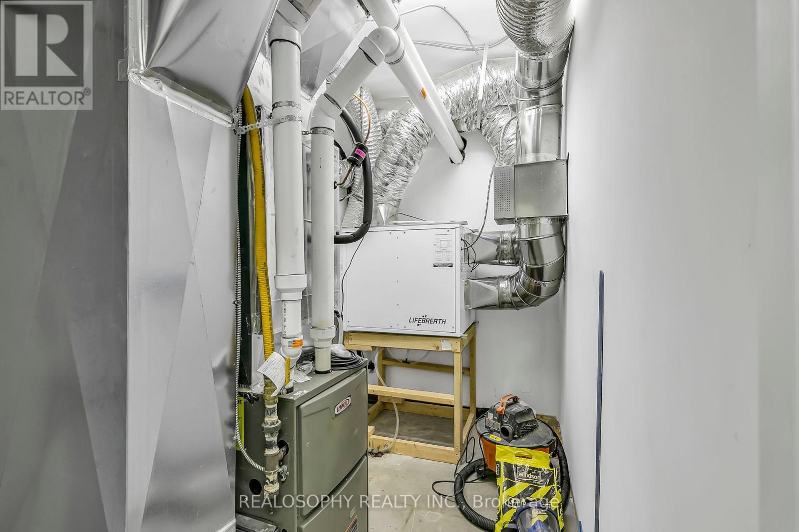 518 Queen Street W, Toronto (Kensington-Chinatown), Ontario  M5V 2B3 - Photo 12 - C12355070