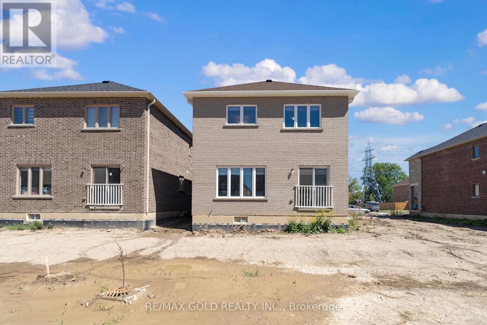 109 Palace Street, Thorold, Ontario  L2V 0M9 - Photo 12 - X12353334