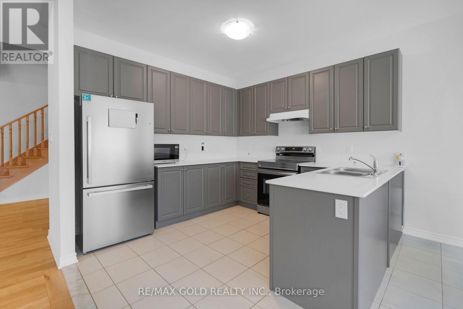 109 Palace Street, Thorold, Ontario  L2V 0M9 - Photo 23 - X12353334