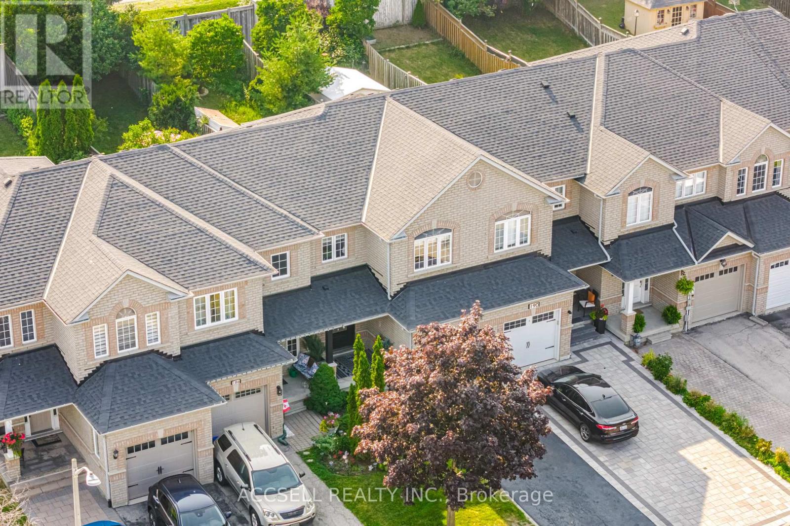 Property at 188 DEEPSPRINGS CRESCENT image 3