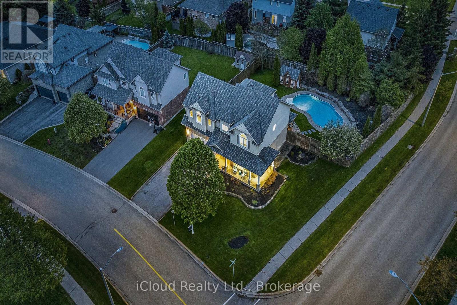 2 Redfern Street, Orangeville, Ontario  L9W 5C8 - Photo 5 - W12310125