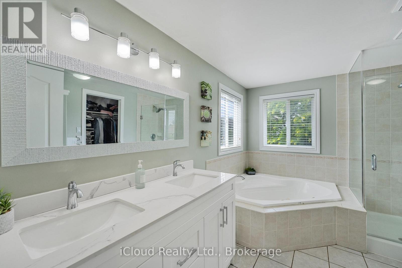 2 Redfern Street, Orangeville, Ontario  L9W 5C8 - Photo 24 - W12310125