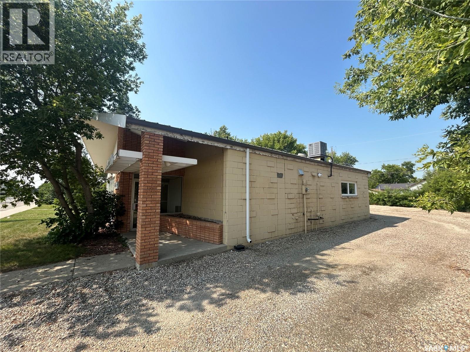 812 Desmond Street, Grenfell, Saskatchewan  S0G 2B0 - Photo 3 - SK016152