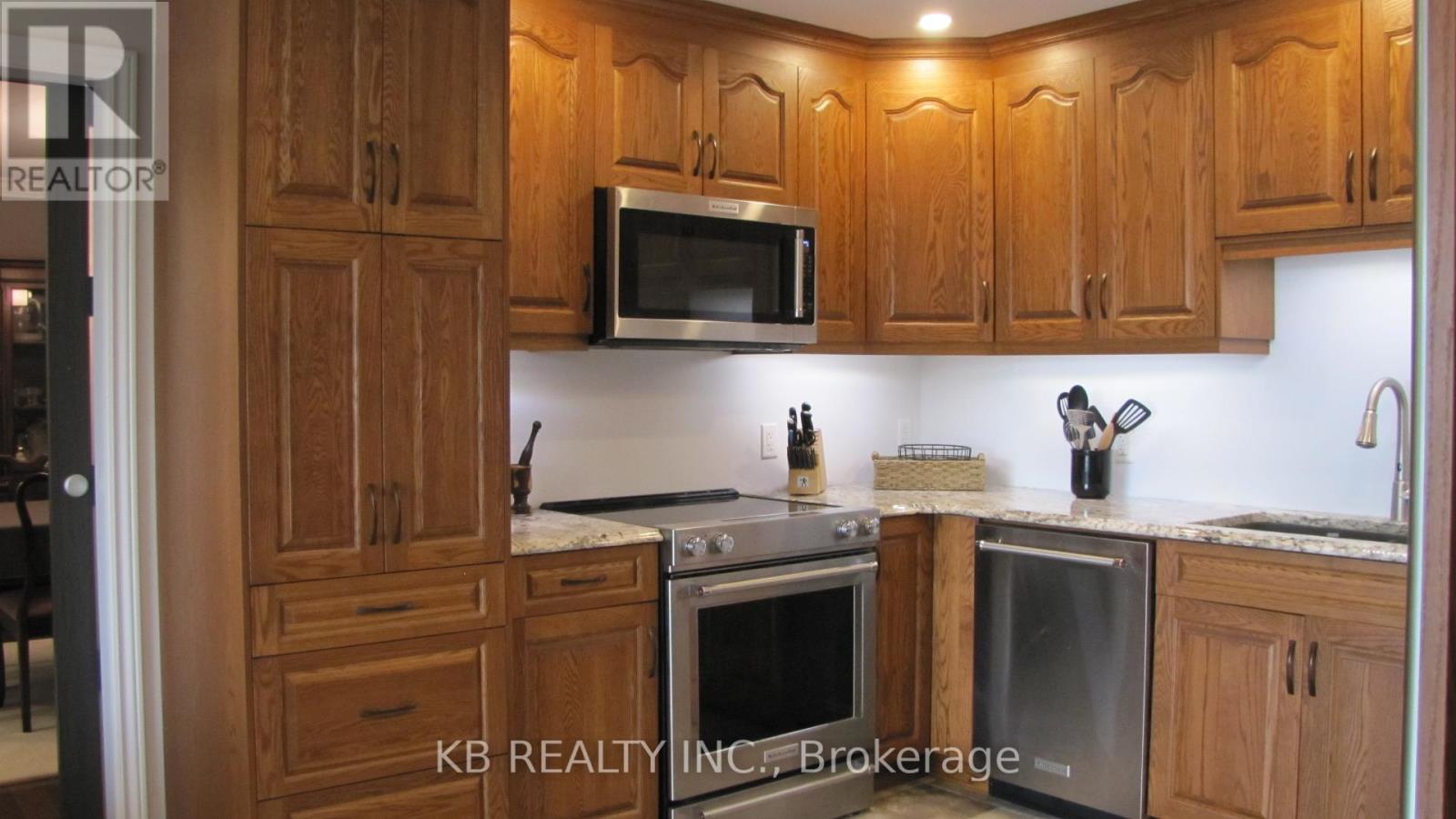 162 Lasher's Rd Road, Greater Napanee, Ontario  K7R 3K8 - Photo 13 - X12355062