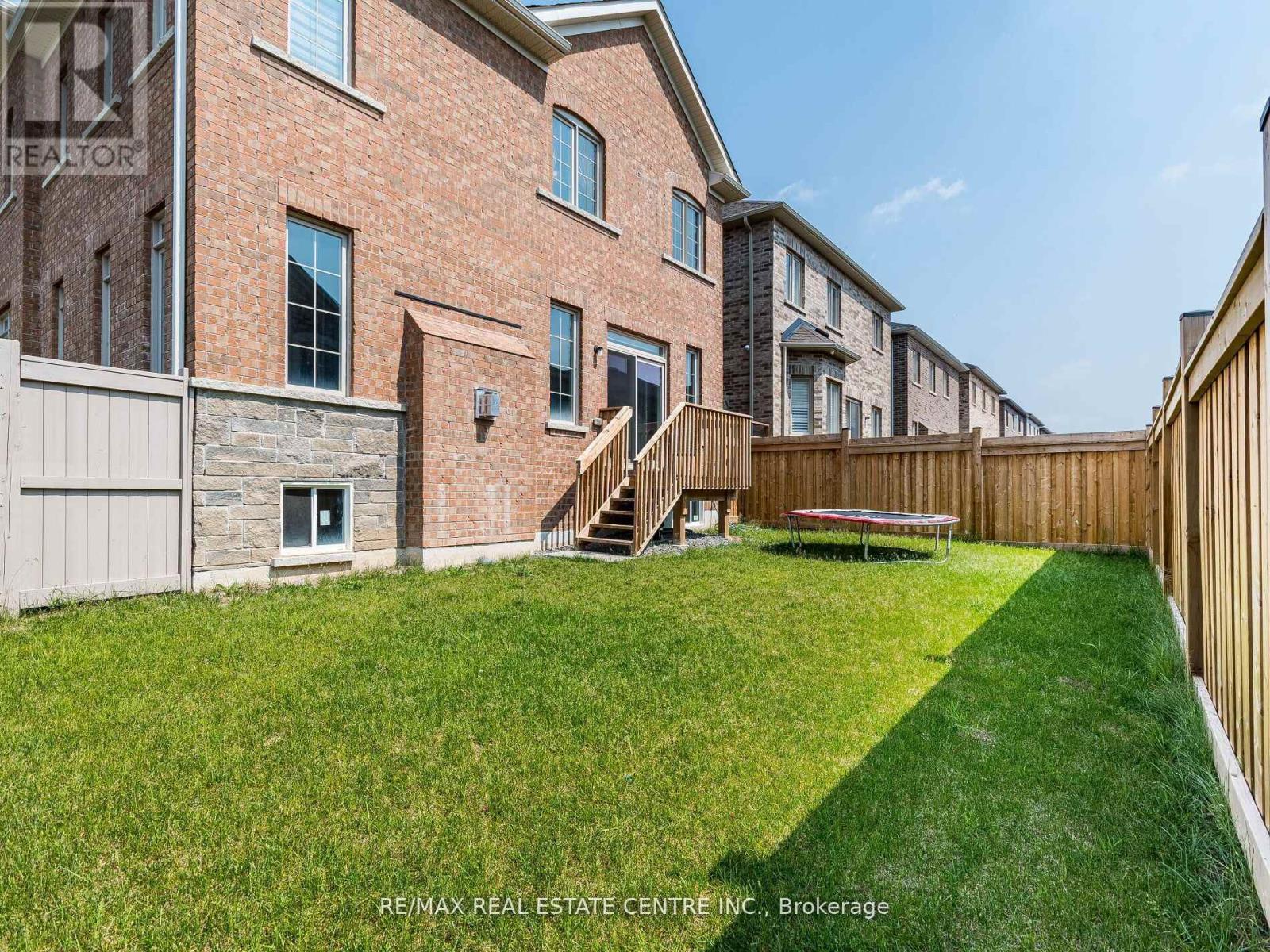 62 Granite Ridge Trail, Hamilton, Ontario  L8B 1Y6 - Photo 21 - X12355089