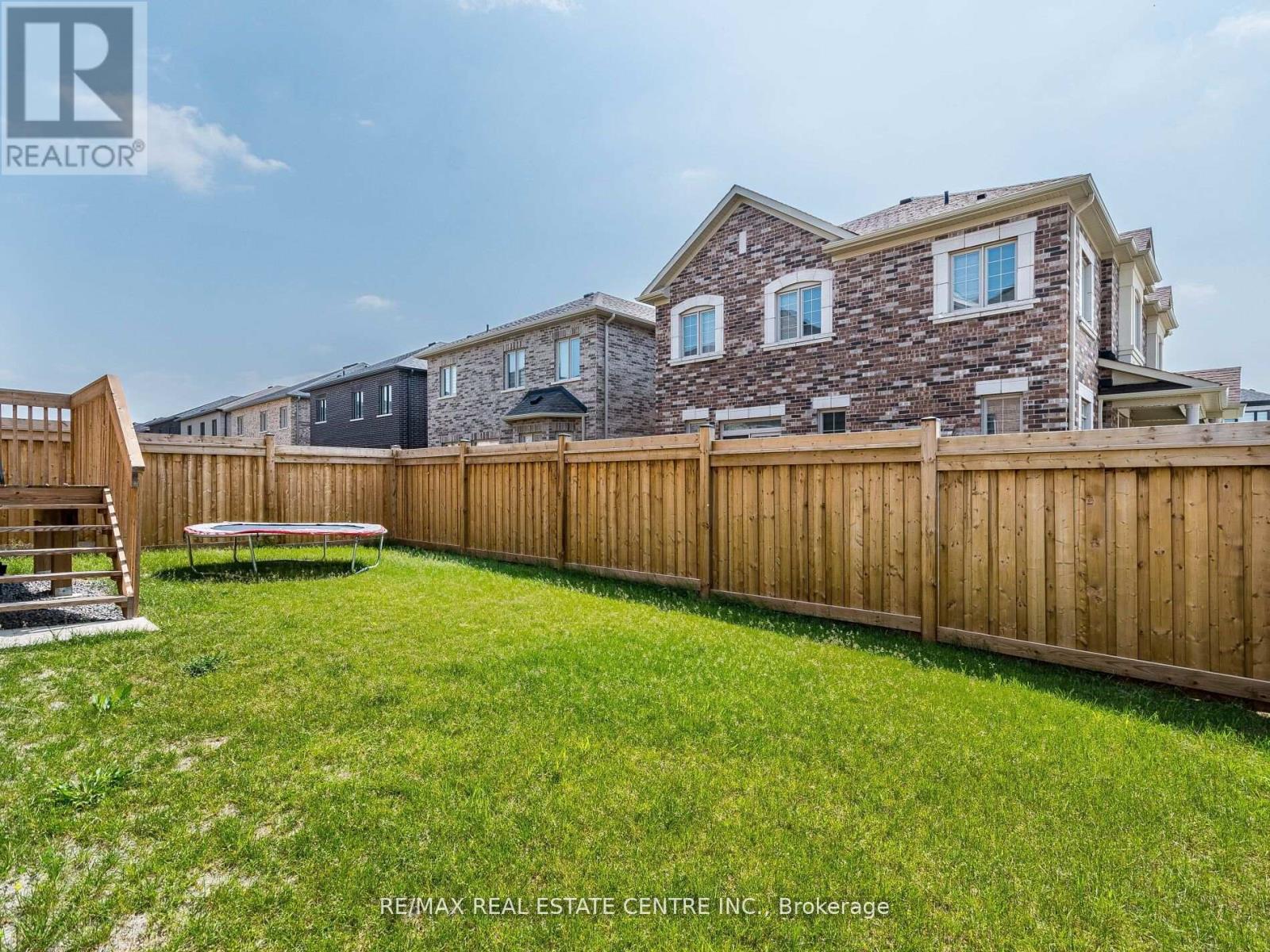 62 Granite Ridge Trail, Hamilton, Ontario  L8B 1Y6 - Photo 22 - X12355089
