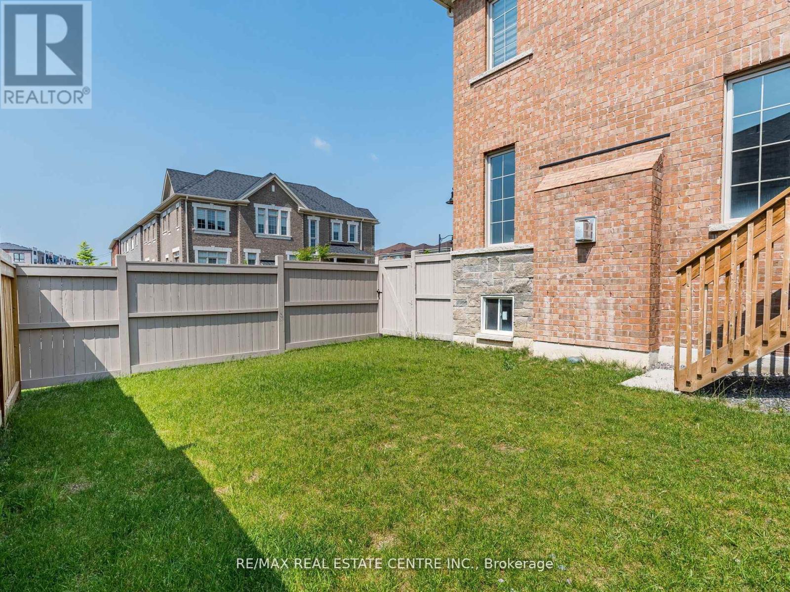 62 Granite Ridge Trail, Hamilton, Ontario  L8B 1Y6 - Photo 24 - X12355089