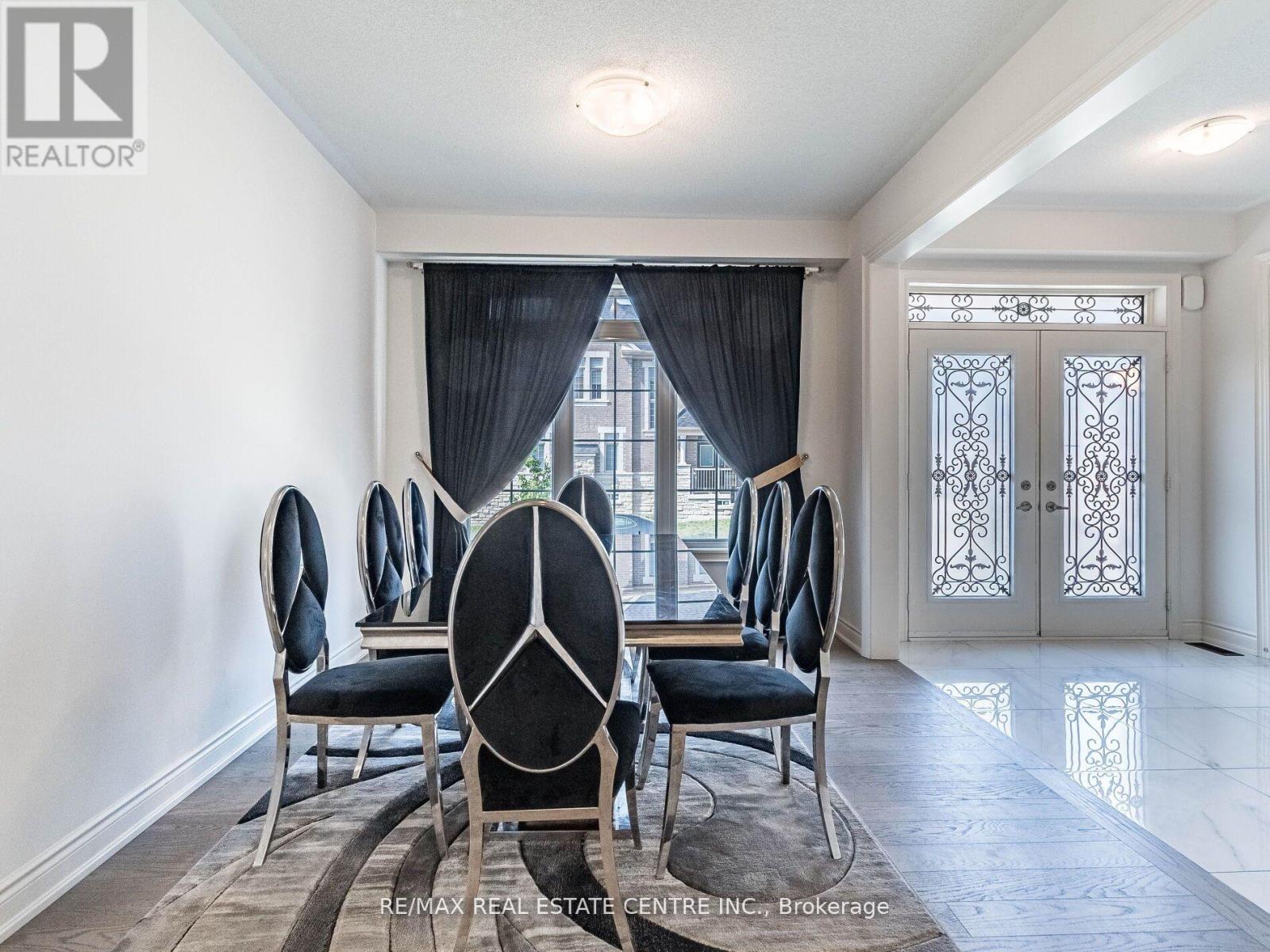 62 Granite Ridge Trail, Hamilton, Ontario  L8B 1Y6 - Photo 6 - X12355089