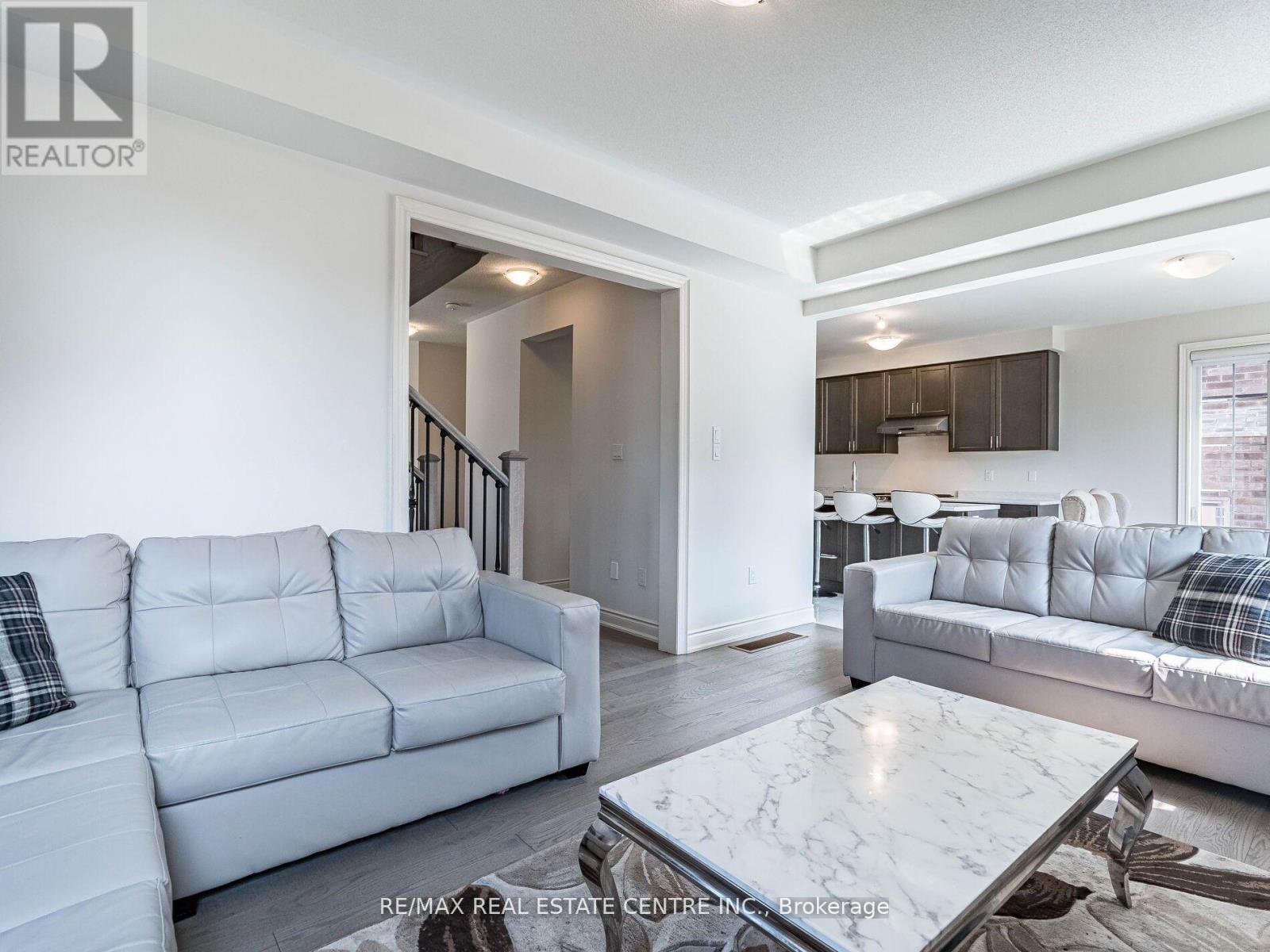 62 Granite Ridge Trail, Hamilton, Ontario  L8B 1Y6 - Photo 9 - X12355089