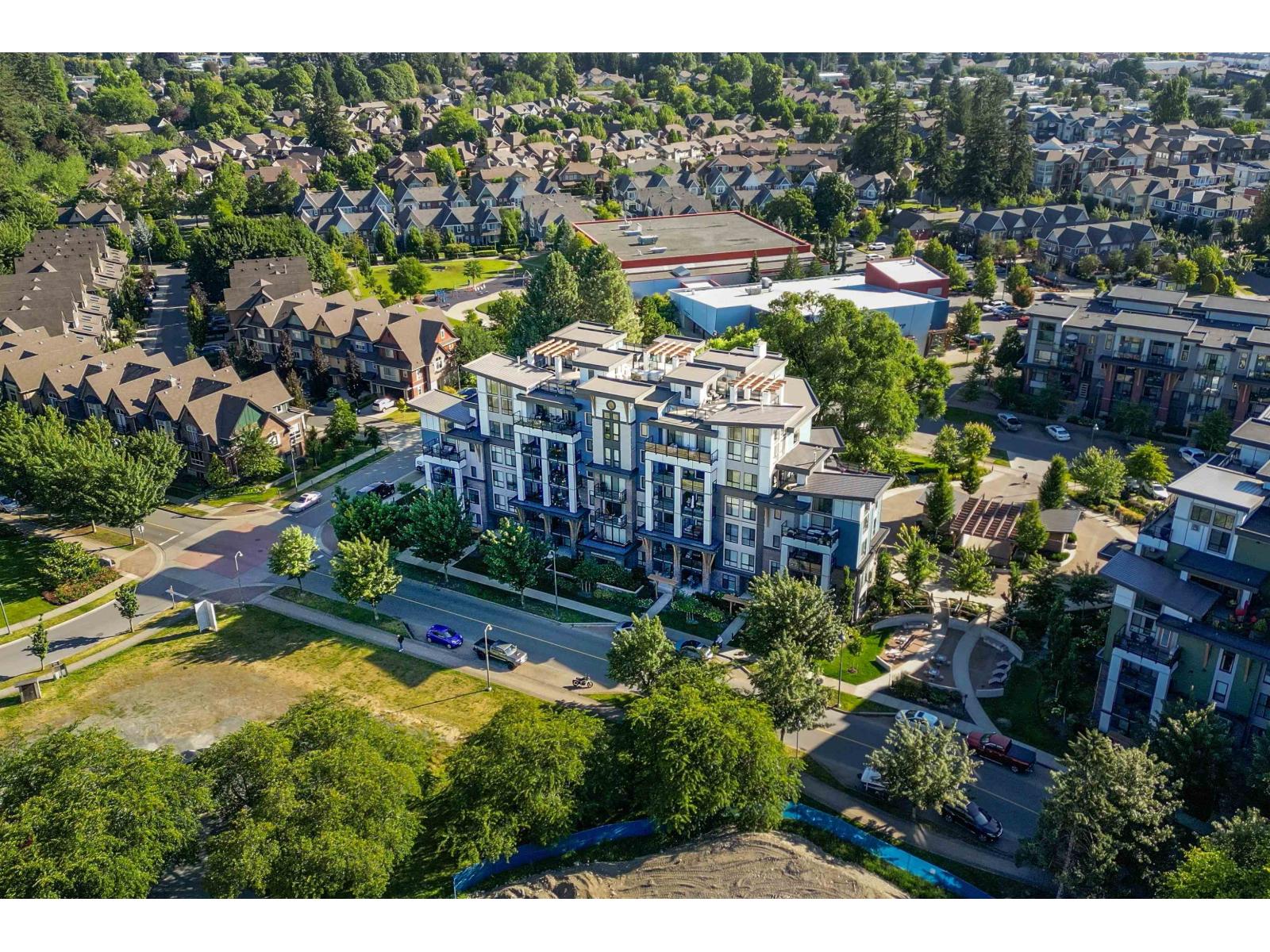 204 45510 Market Way, Garrison Crossing, Chilliwack, British Columbia  V2R 6E1 - Photo 3 - R3038773