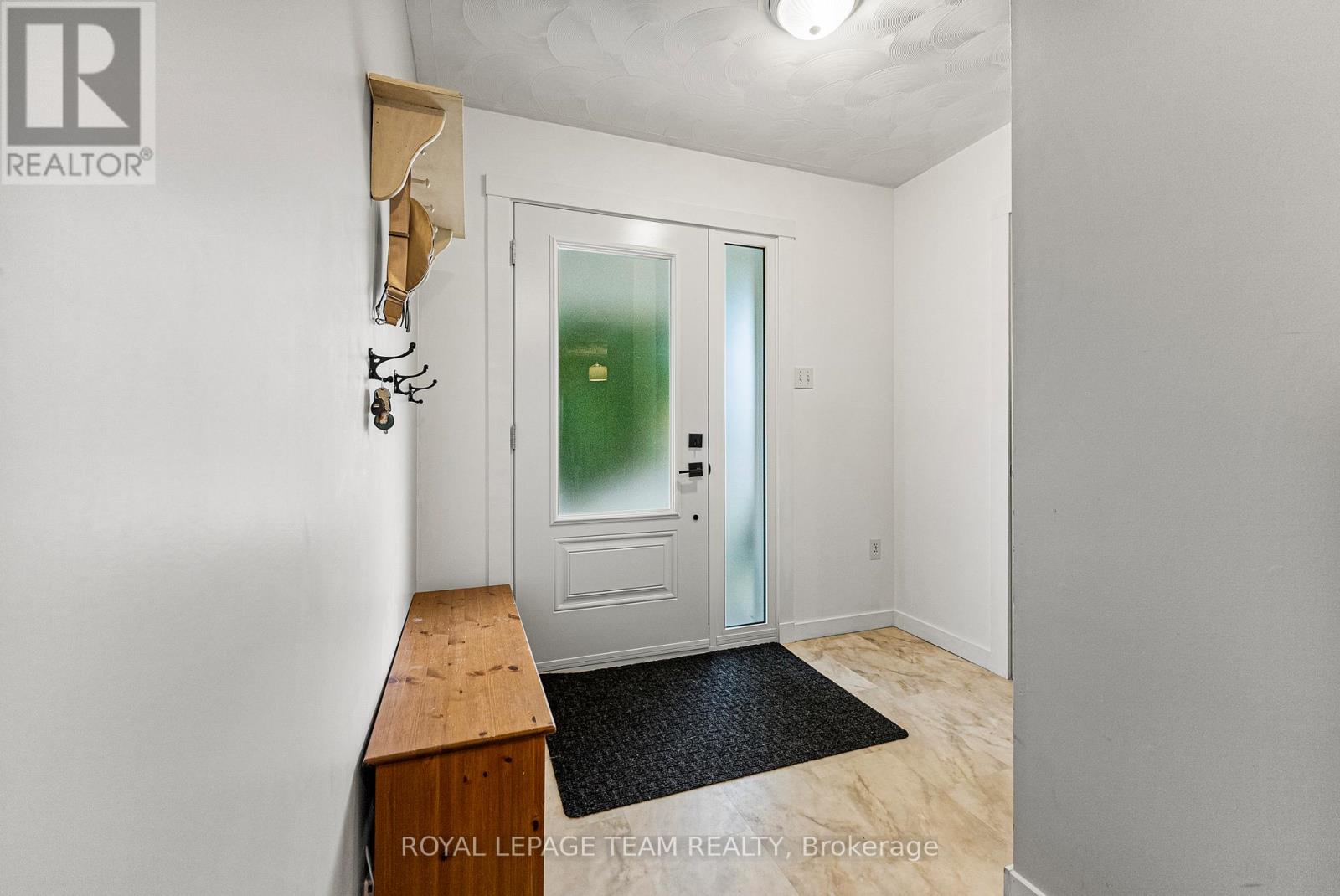 6 Jason Street, Whitewater Region, Ontario  K0J 1K0 - Photo 5 - X12355299