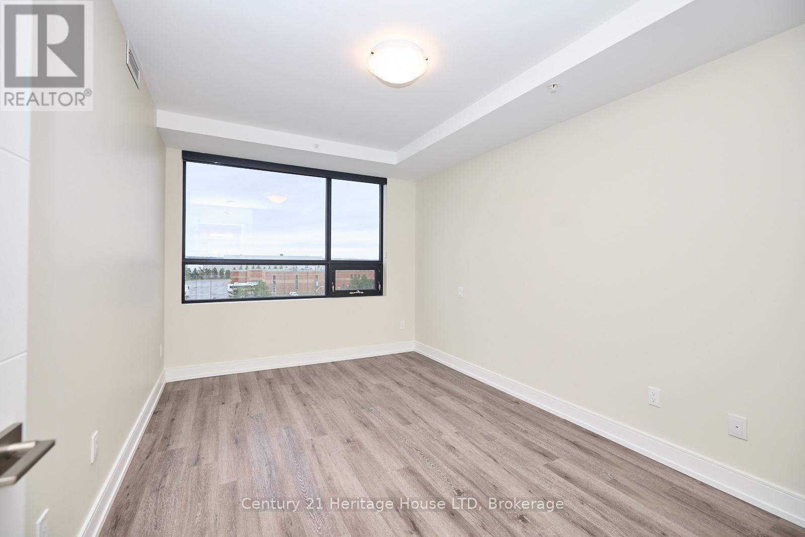 407 - 300b Fourth Avenue, St. Catharines, Ontario  L2S 0E6 - Photo 15 - X12355276