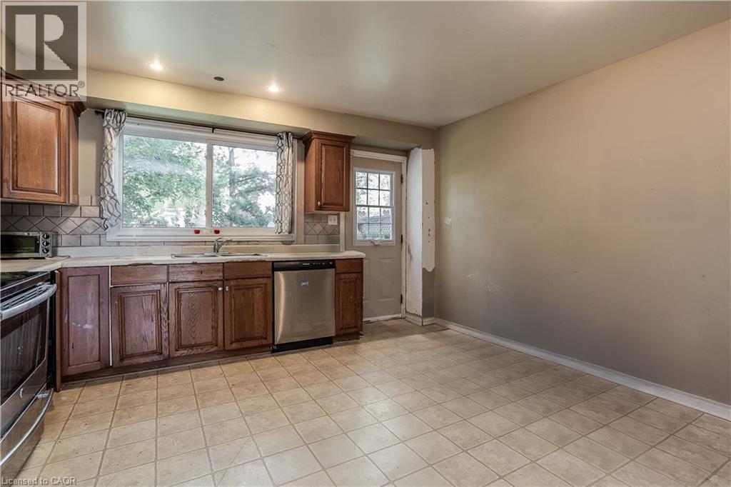 4050 Longmoor Drive, Burlington, Ontario  L7L 1X2 - Photo 9 - 40761776
