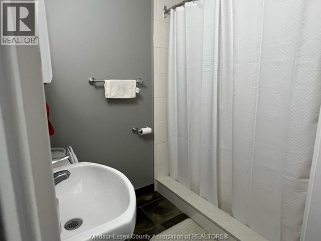 1486 York Unit# 3, Windsor, Ontario  N8X 1W3 - Photo 4 - 25021212