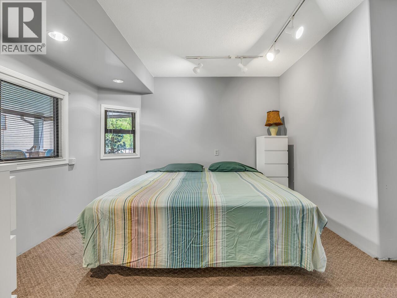 960 Porter Street, Coquitlam, British Columbia  V3J 5C2 - Photo 17 - R3038945