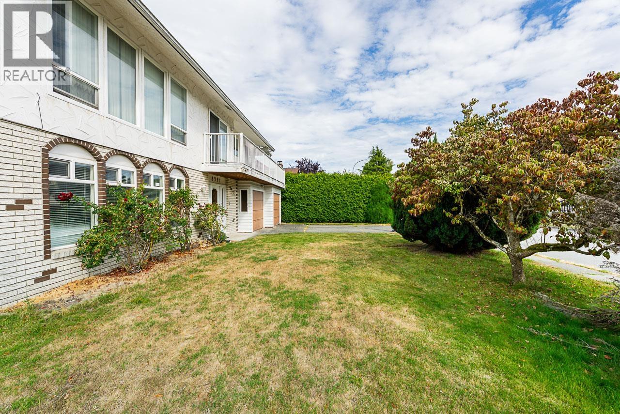 8391 Rideau Drive, Richmond, British Columbia  V7A 4M6 - Photo 4 - R3038965