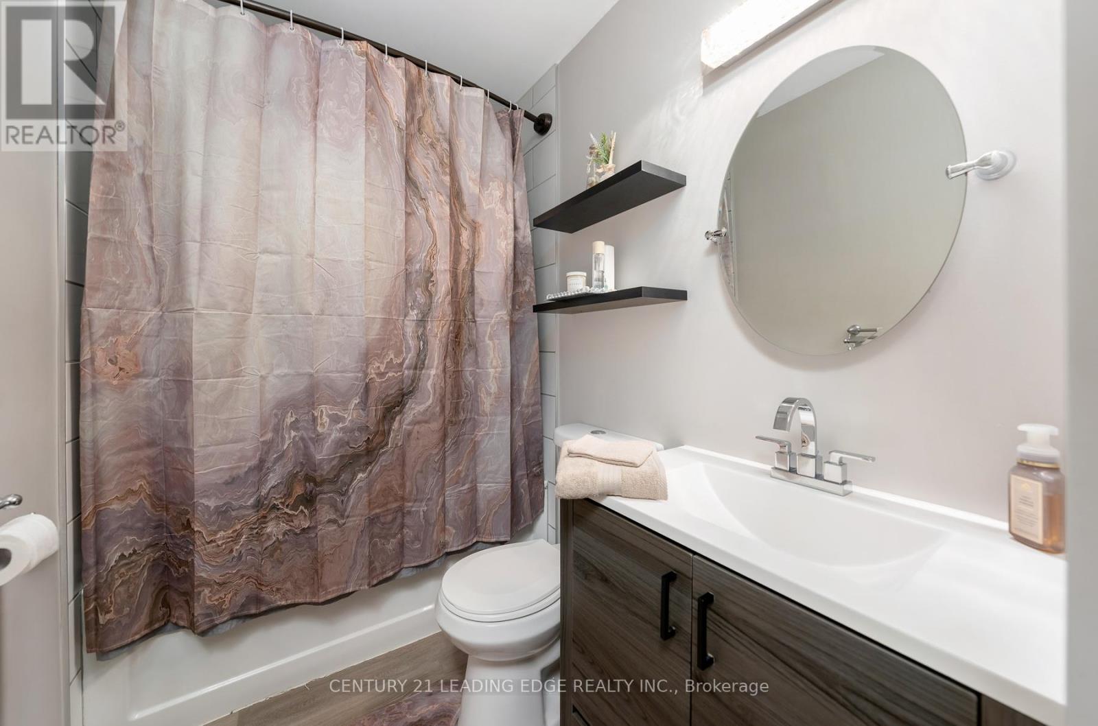 809 Sanok Drive, Pickering, Ontario  L1W 2R1 - Photo 21 - E12355177