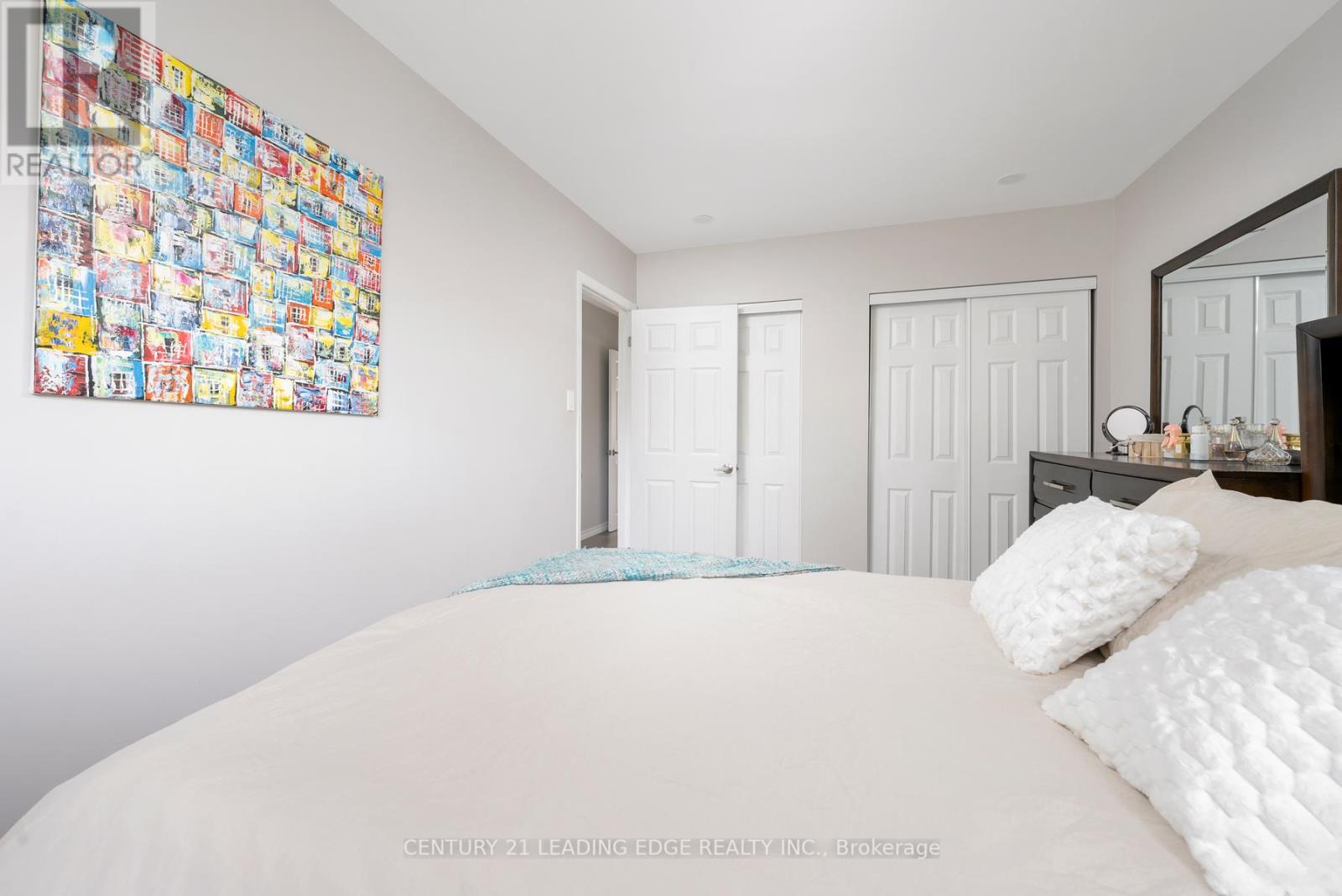 809 Sanok Drive, Pickering, Ontario  L1W 2R1 - Photo 24 - E12355177