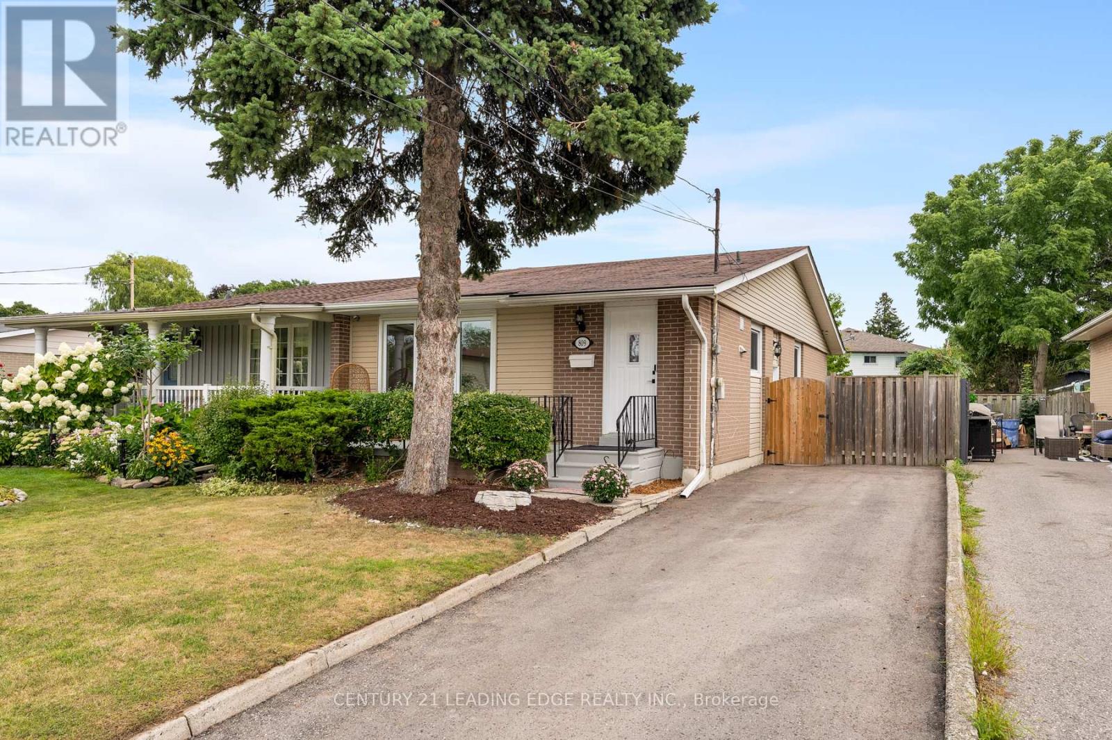 809 Sanok Drive, Pickering, Ontario  L1W 2R1 - Photo 6 - E12355177