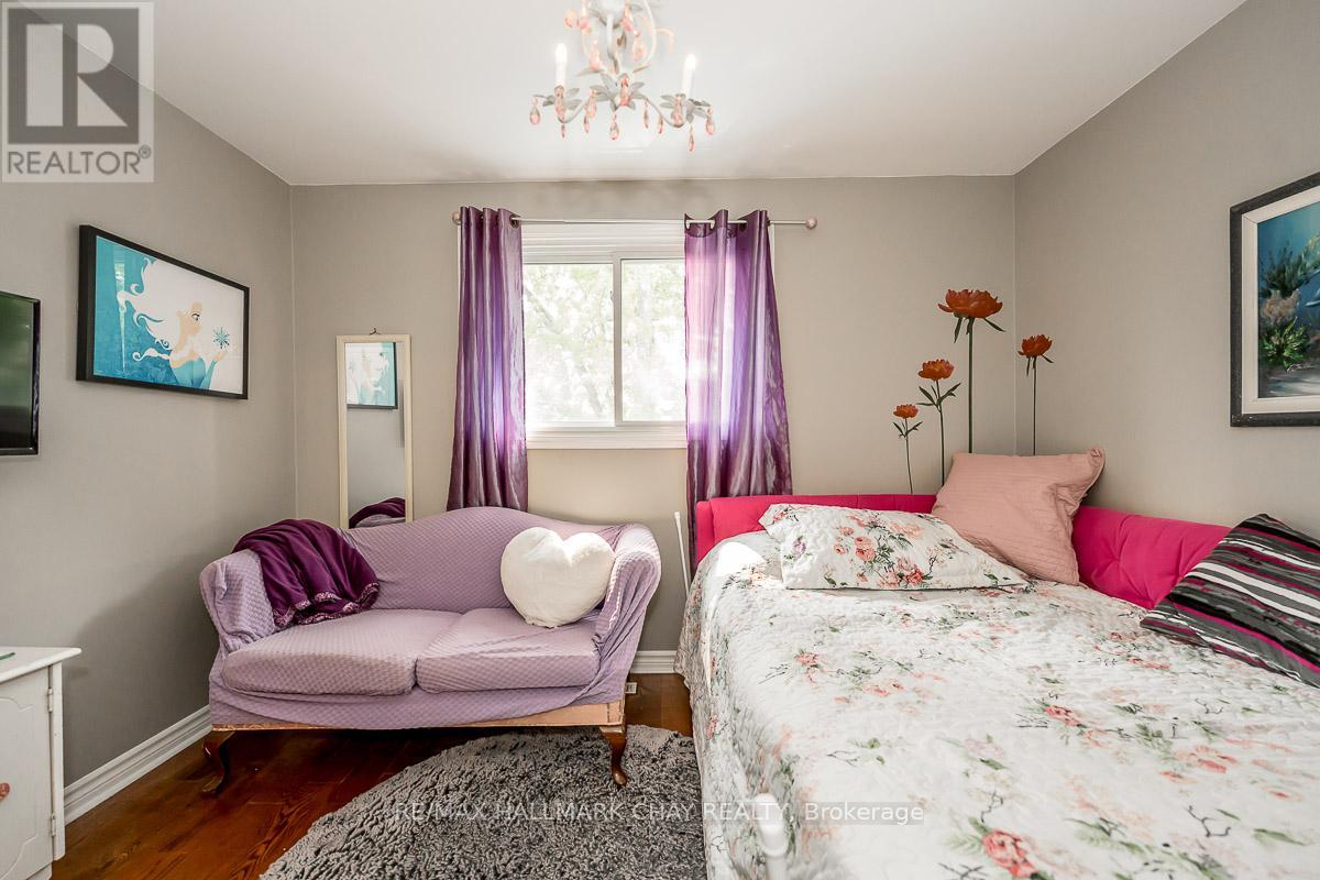 103 Imperial Crescent, Bradford West Gwillimbury, Ontario  L3Z 2N6 - Photo 20 - N12355132