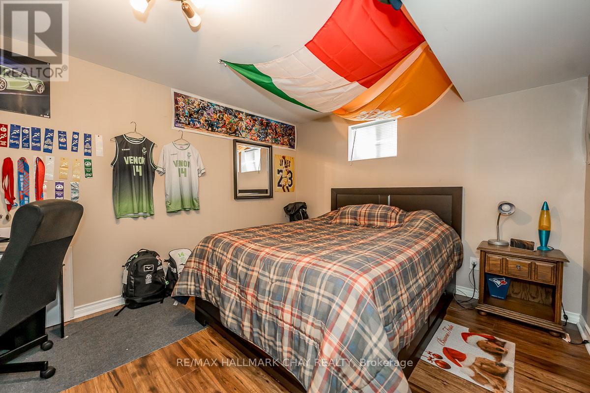 103 Imperial Crescent, Bradford West Gwillimbury, Ontario  L3Z 2N6 - Photo 27 - N12355132