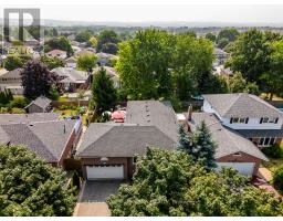 103 IMPERIAL CRESCENT, Bradford West Gwillimbury, Ontario