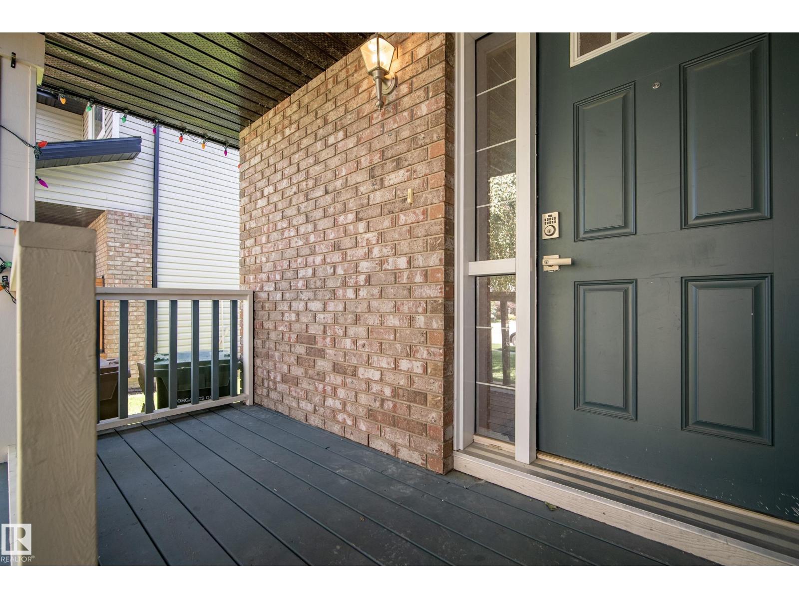 Property at 52 NEVIS CL image 2