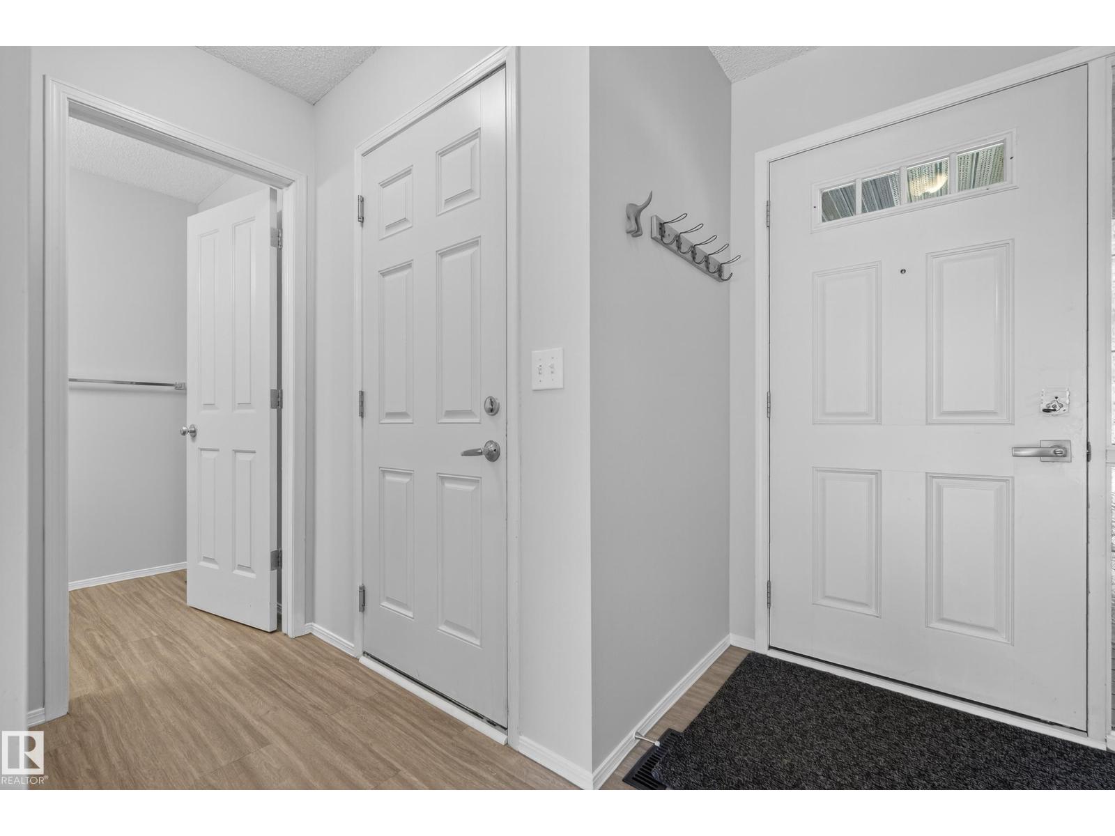 Property at 52 NEVIS CL image 4