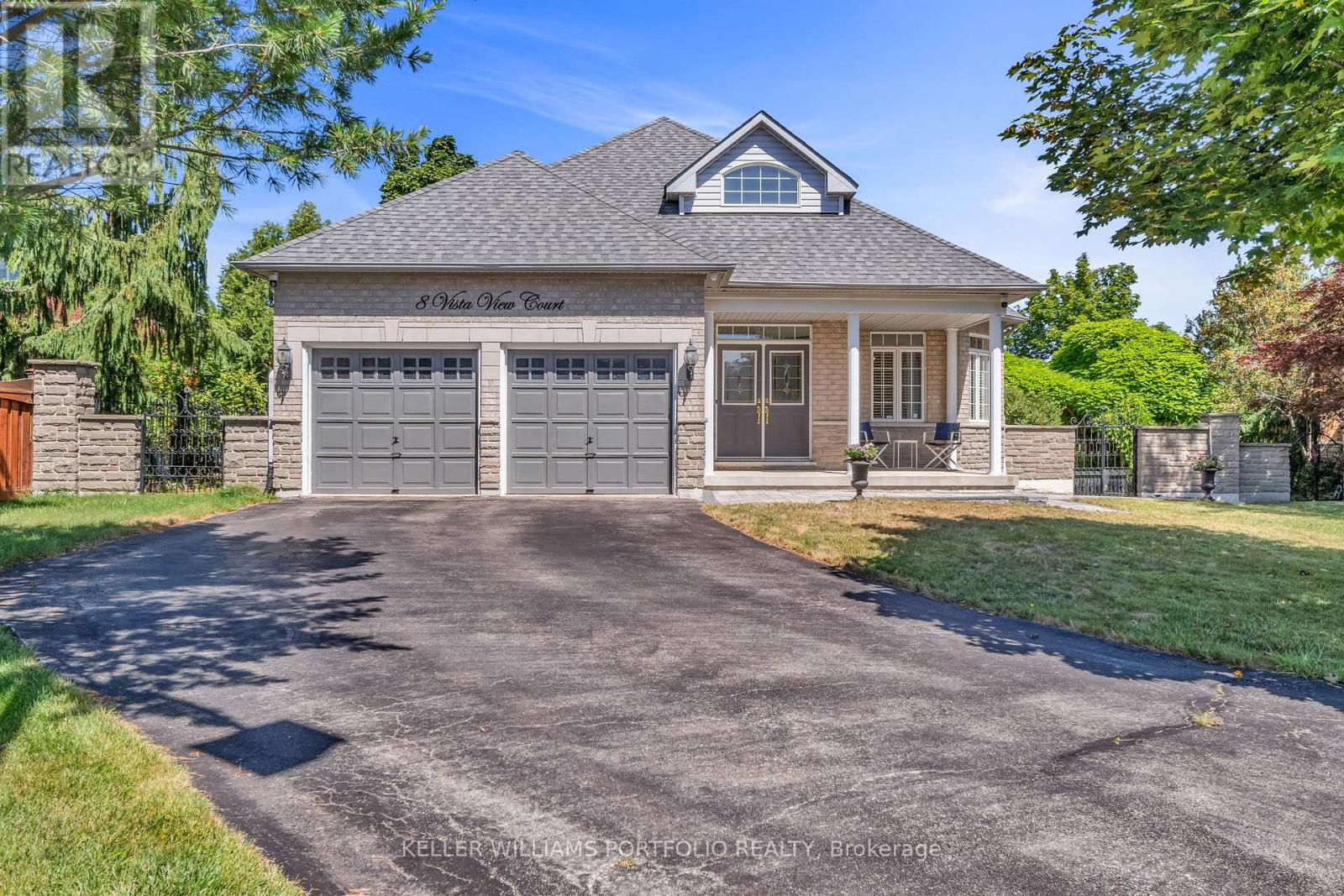 8 VISTA VIEW COURT, Caledon, Ontario