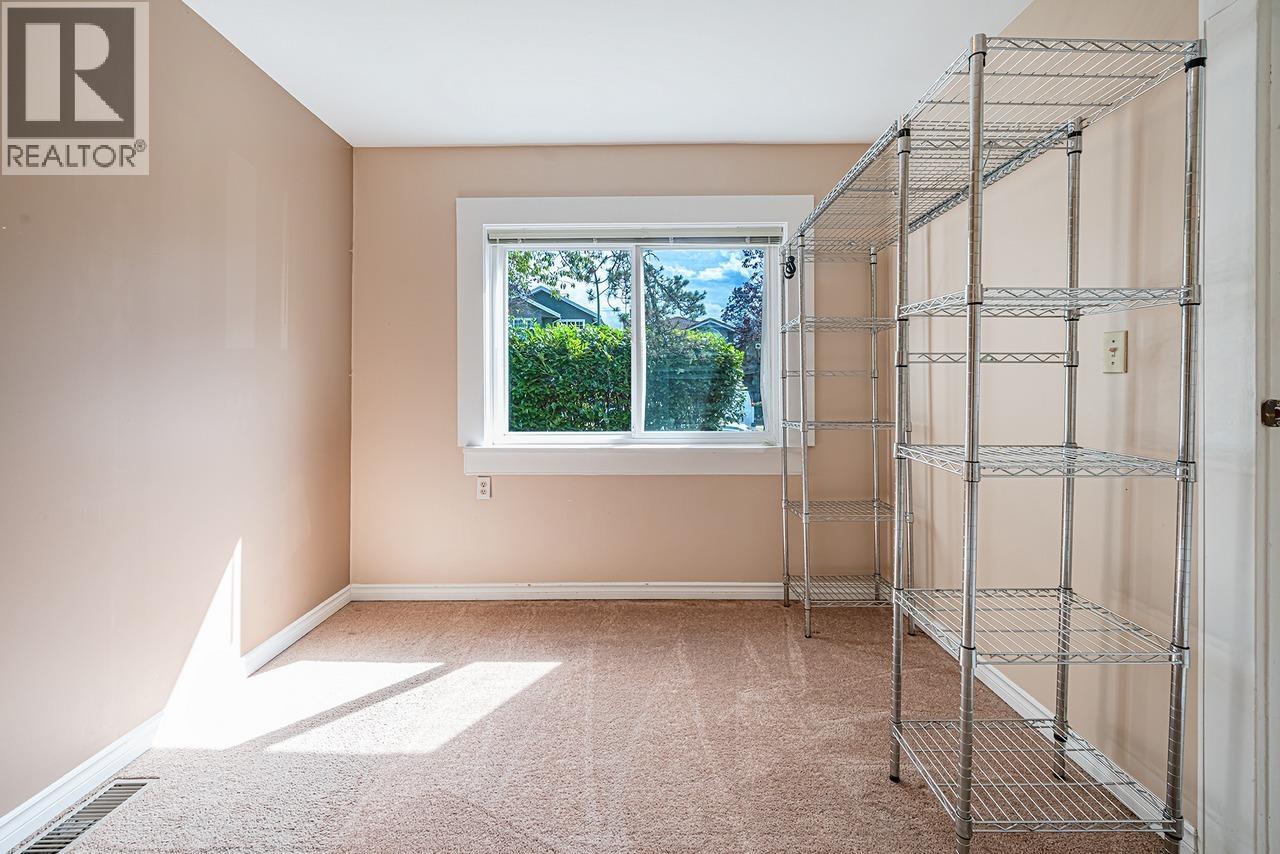 4777 Pender Street, Burnaby, British Columbia  V5C 2N4 - Photo 7 - R3037892