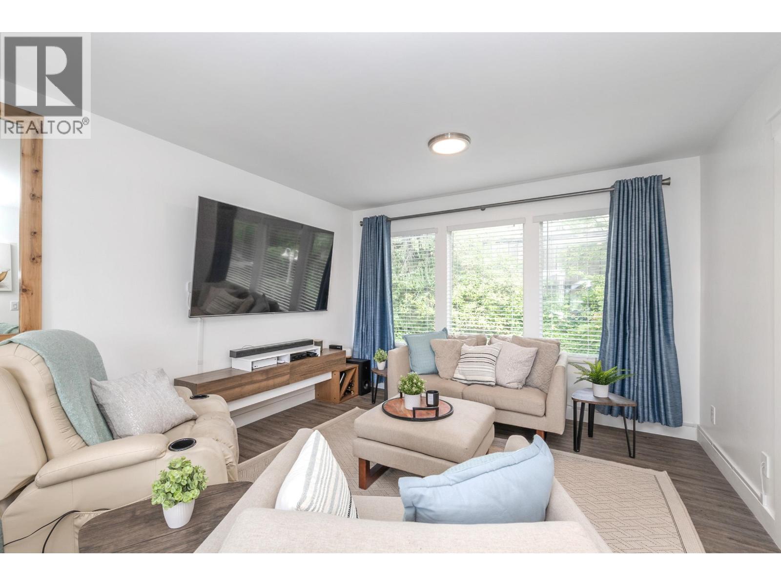 Property at 2313 QUAYSIDE COURT image 1