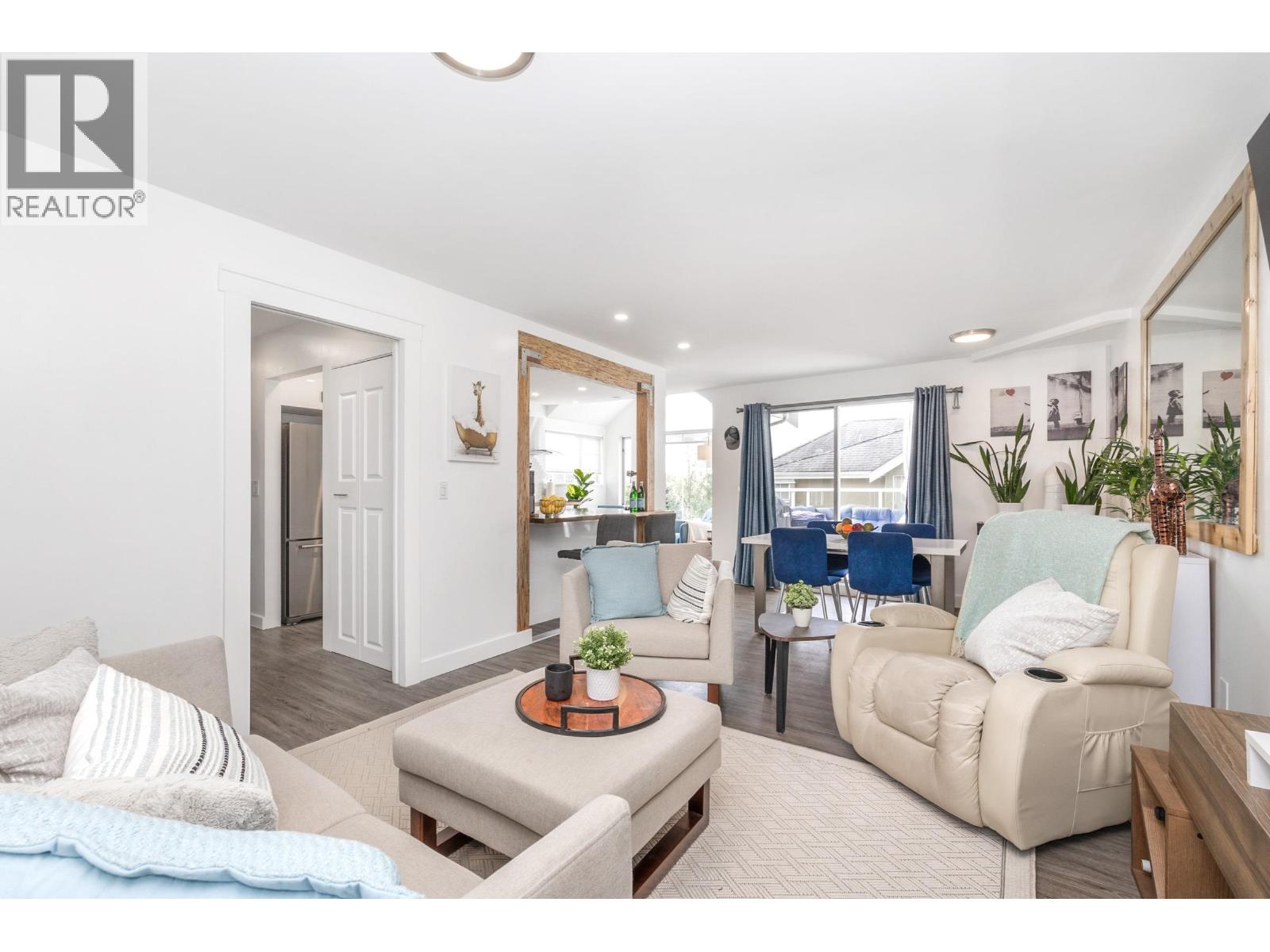 Property at 2313 QUAYSIDE COURT image 3