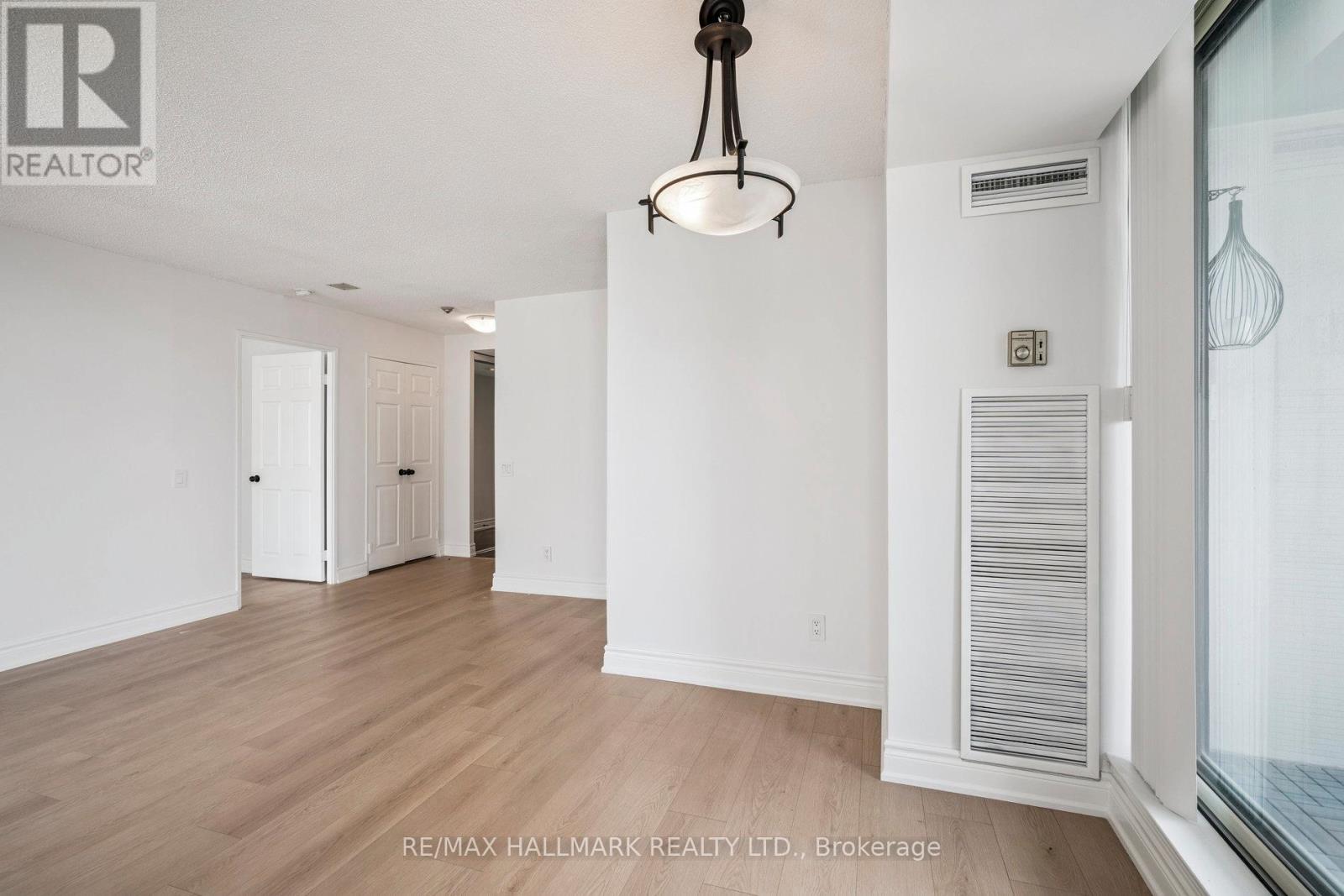 1214 - 7 Bishop Avenue, Toronto, Ontario  M2M 4J4 - Photo 5 - C12355250