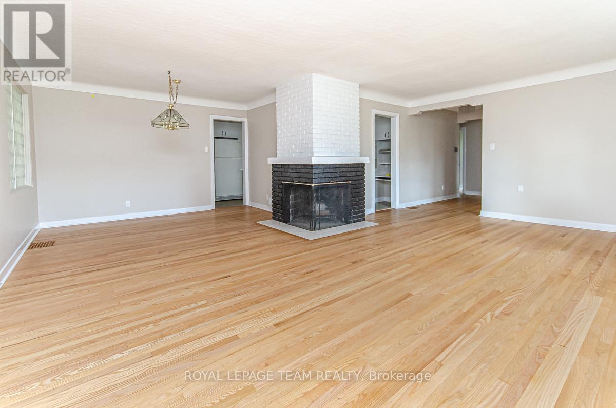 850 Killeen Avenue, Ottawa, Ontario  K2A 2X7 - Photo 10 - X12355313