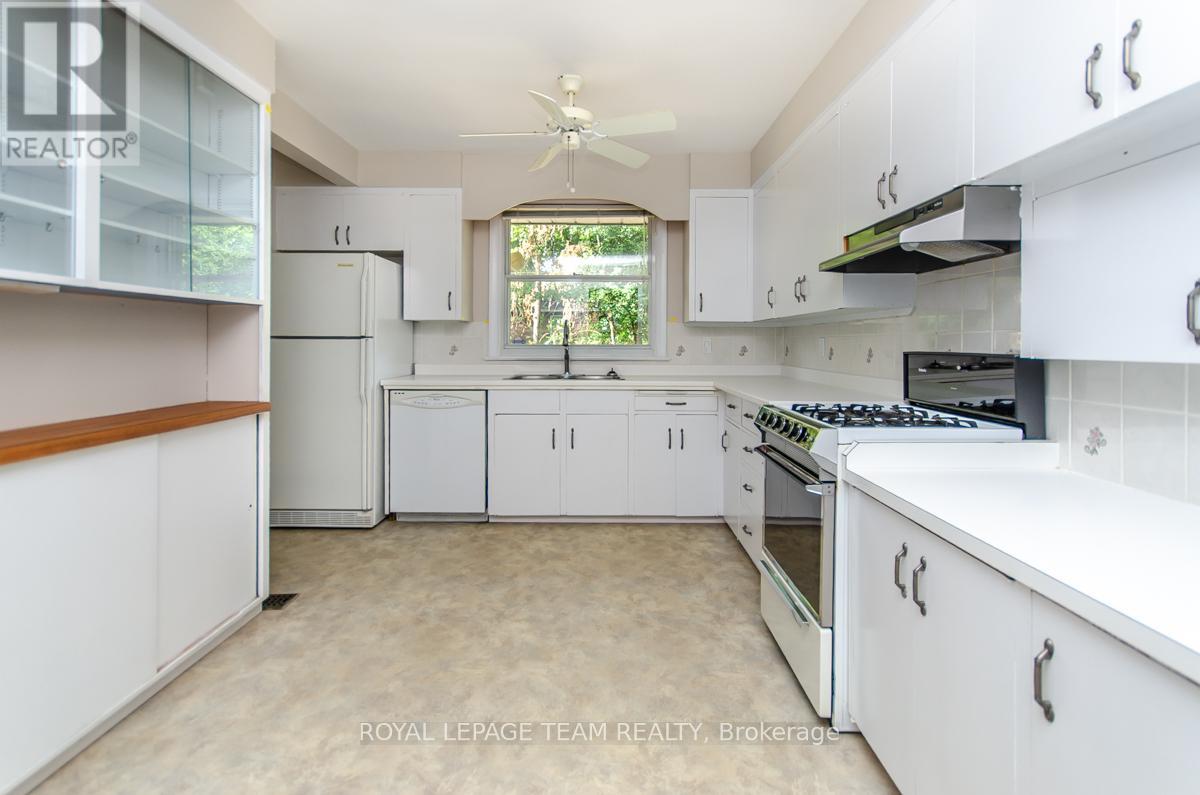 850 Killeen Avenue, Ottawa, Ontario  K2A 2X7 - Photo 11 - X12355313