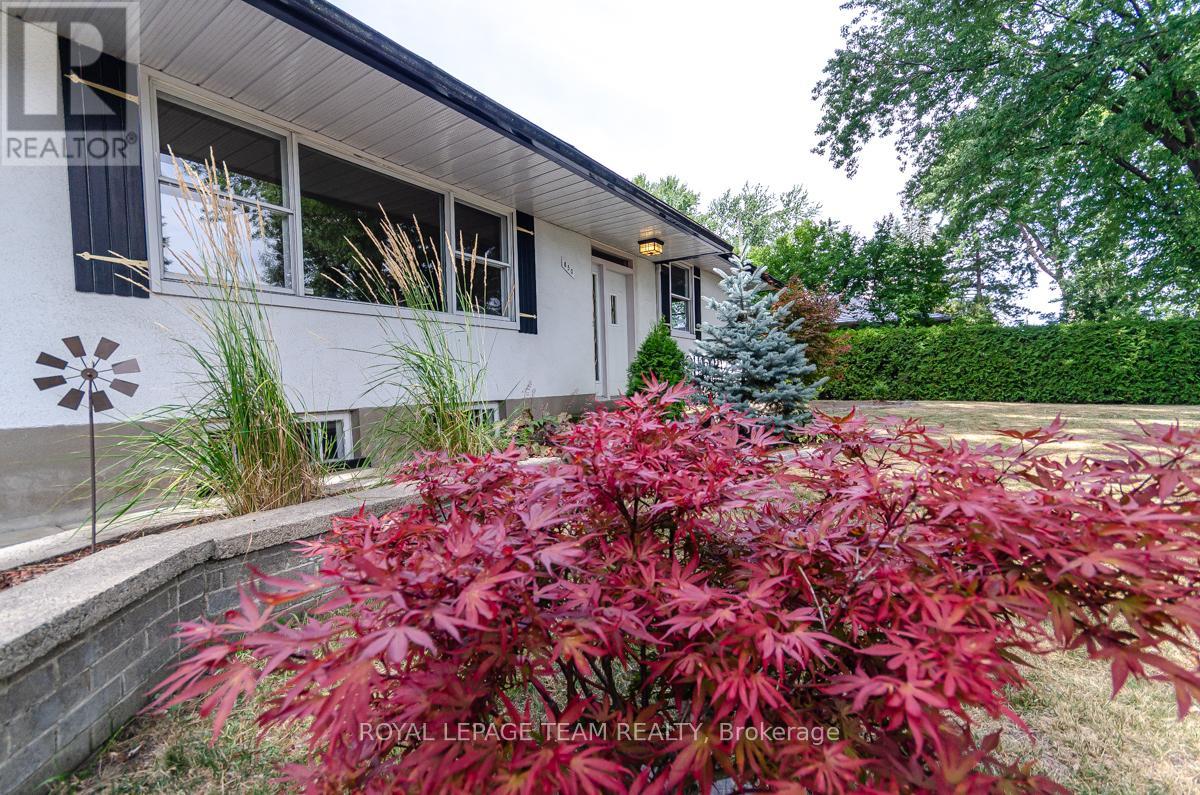850 Killeen Avenue, Ottawa, Ontario  K2A 2X7 - Photo 38 - X12355313