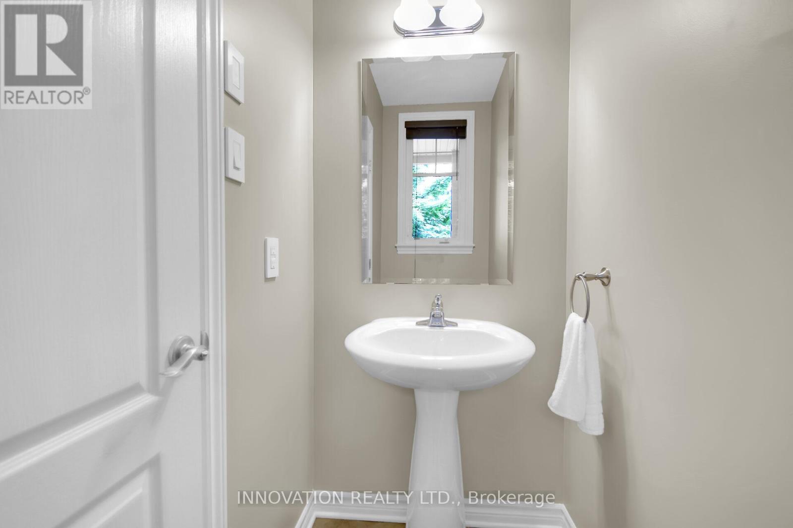 Property at 674 WHITE ALDER AVENUE image 5