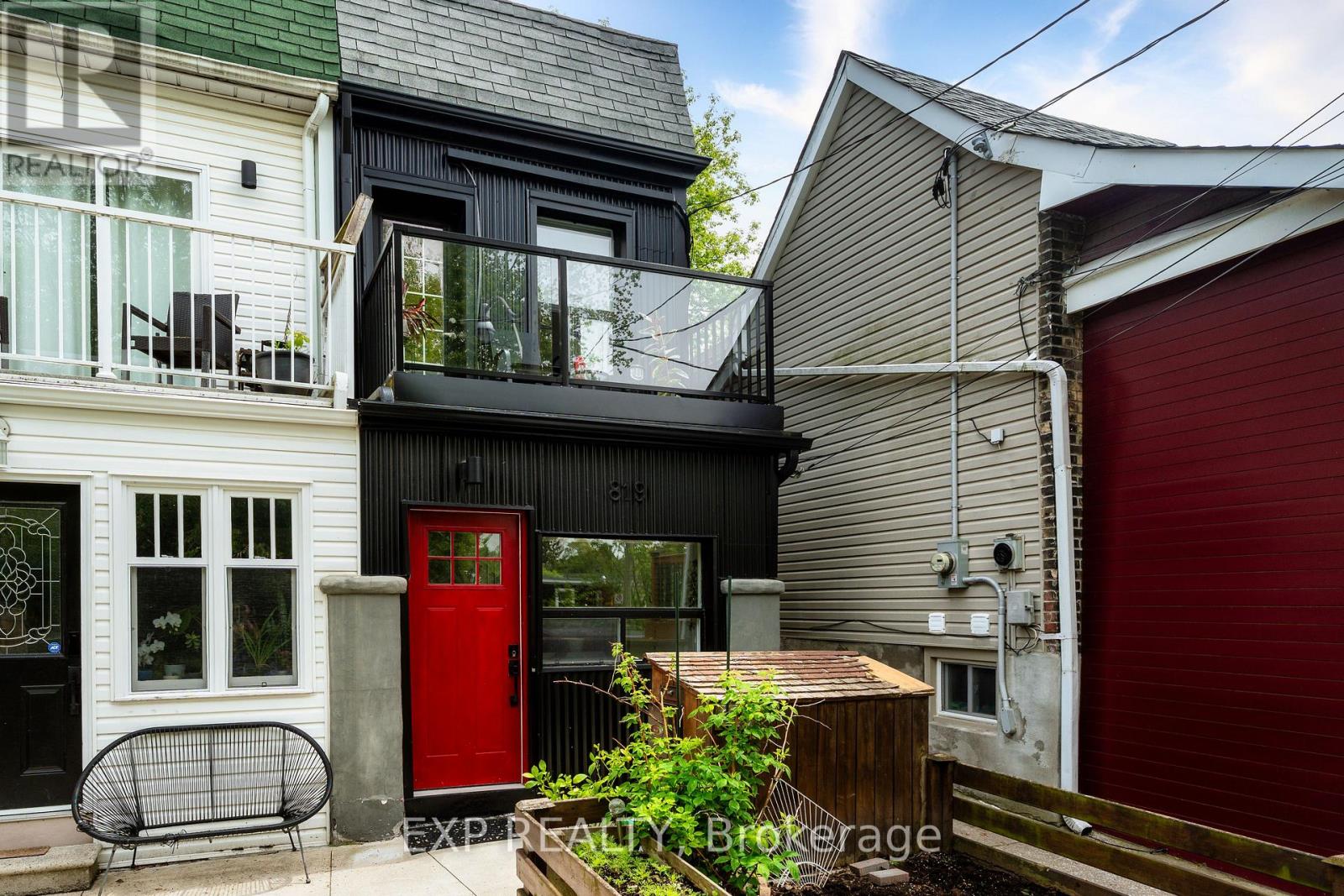 Property at 819 CRAVEN ROAD image 3