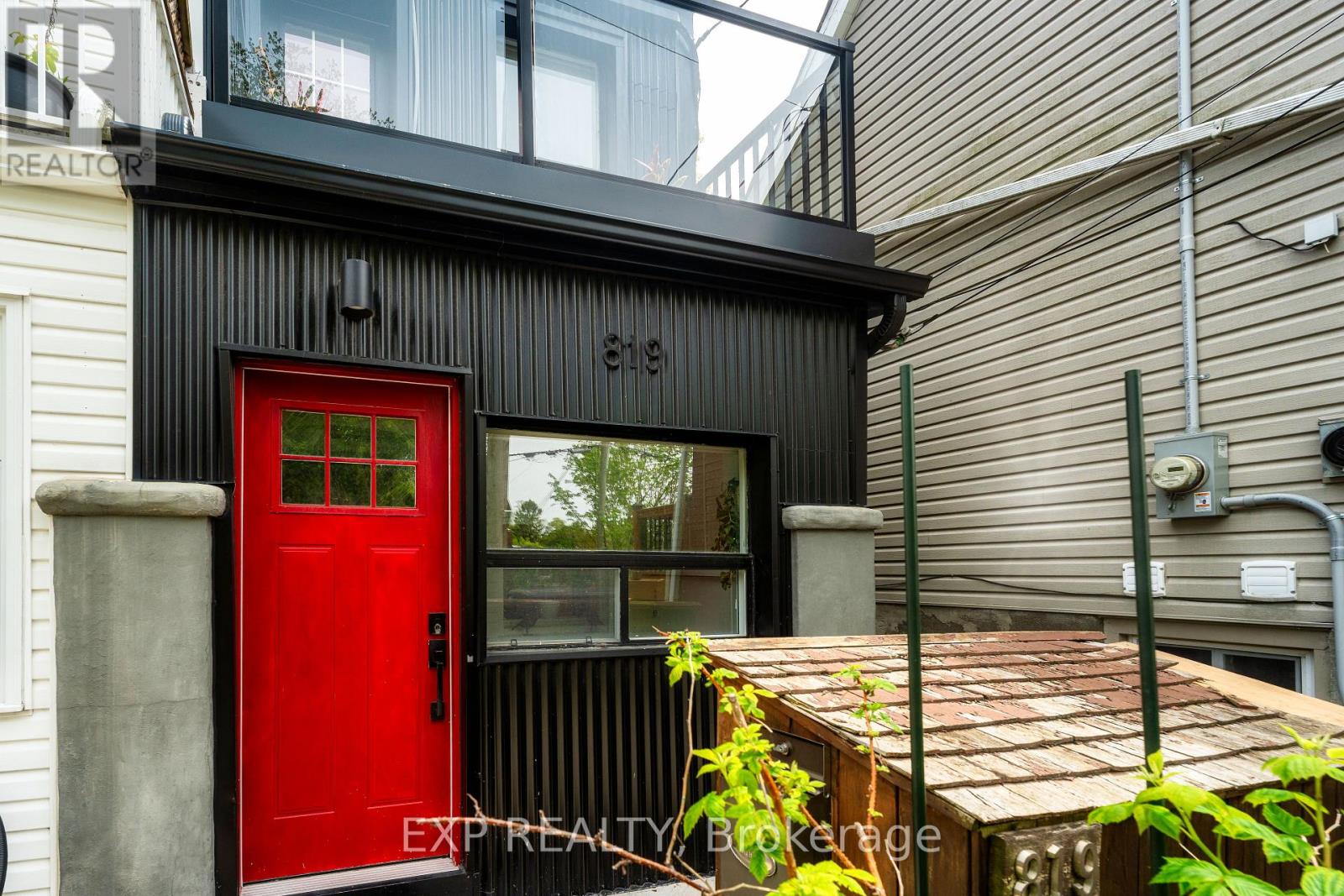 Property at 819 CRAVEN ROAD image 4