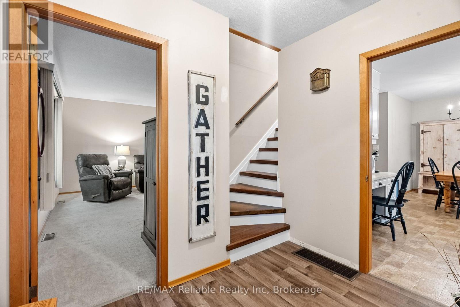88 East William Street, Huron East, Ontario  N0K 1W0 - Photo 5 - X12355389