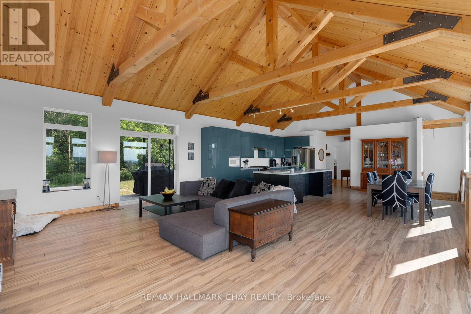7724 County Road 9, Clearview, Ontario  L0M 1G0 - Photo 13 - S12355247