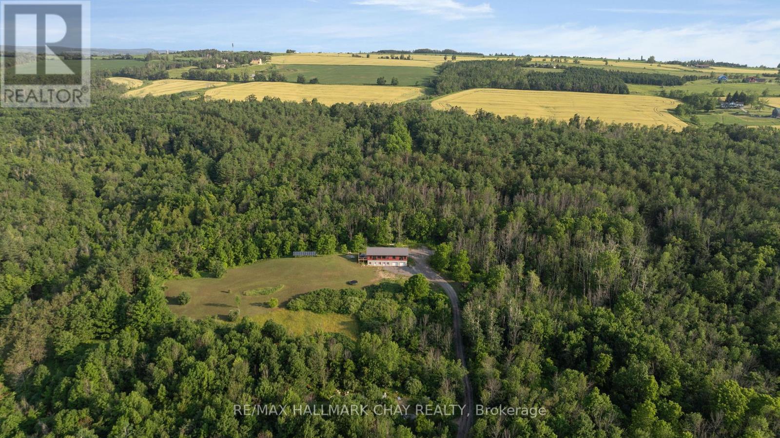 7724 County Road 9, Clearview, Ontario  L0M 1G0 - Photo 39 - S12355247