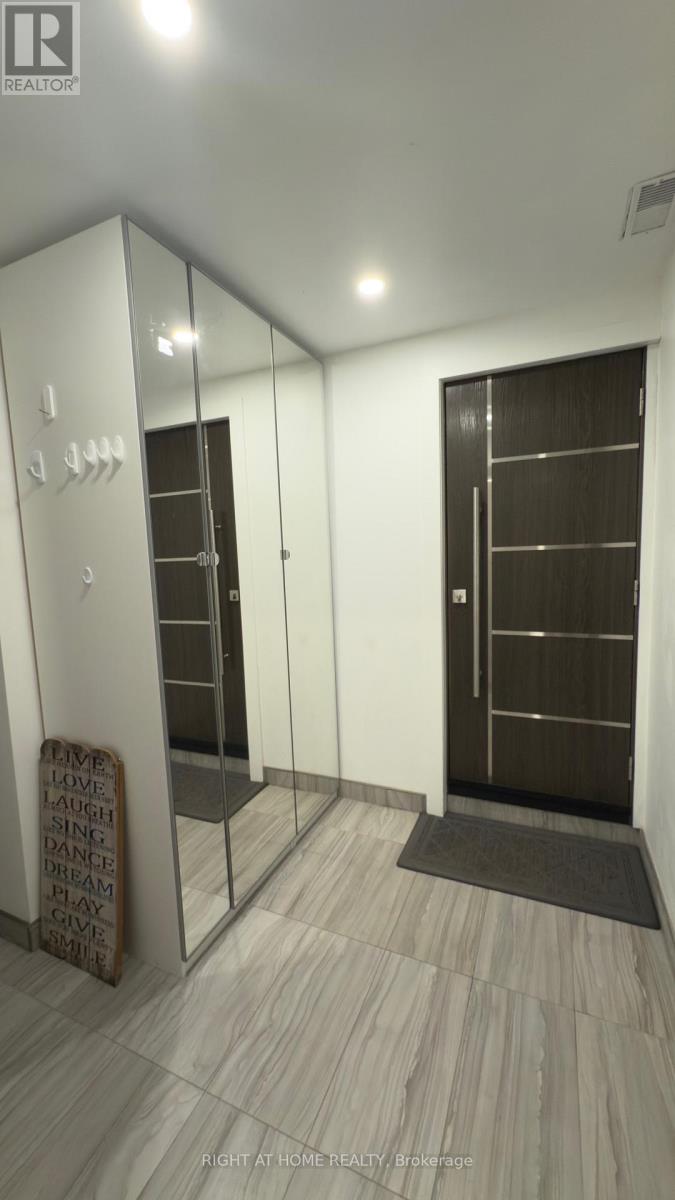 59 Eden Valley Drive, Toronto, Ontario  M9A 4Z5 - Photo 12 - W12355228