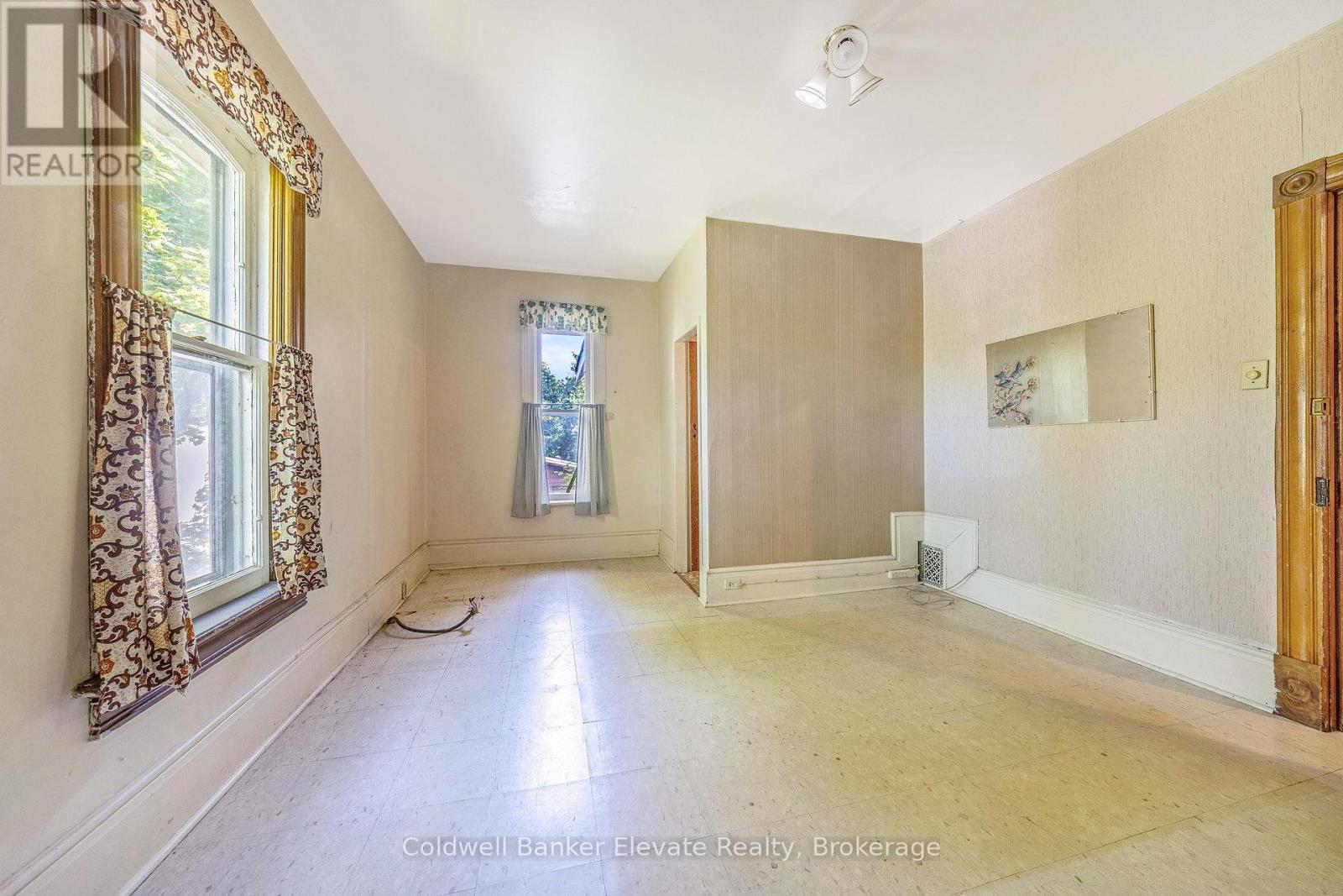 53 Willow Street N, Halton Hills, Ontario  L7J 1Z8 - Photo 35 - W12355243
